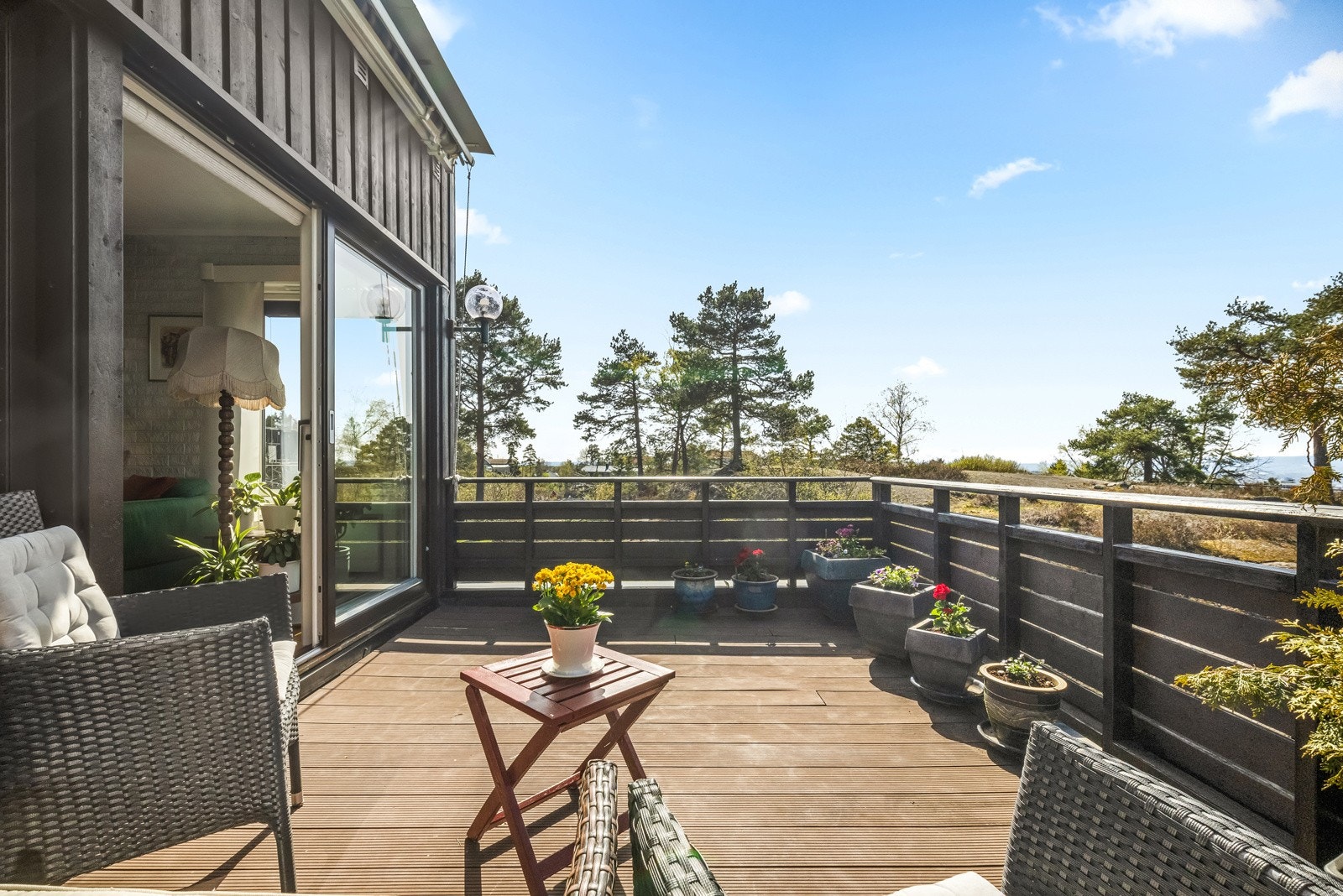 Velkommen til Larsbratveien 185! Presentert av Privatmeglere Marius Semmerud Berg og Fridtjof Sparbo. Galleribilde