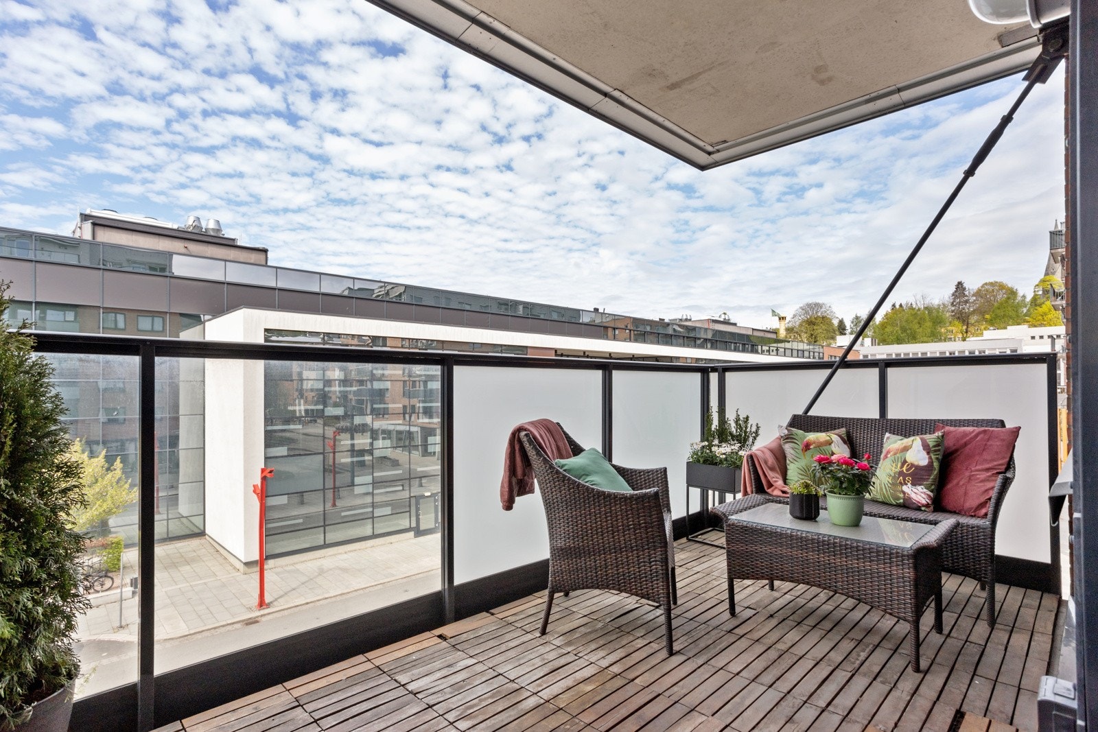 Velkommen til fin 2-roms med vestvendt, solrik balkong. Galleribilde