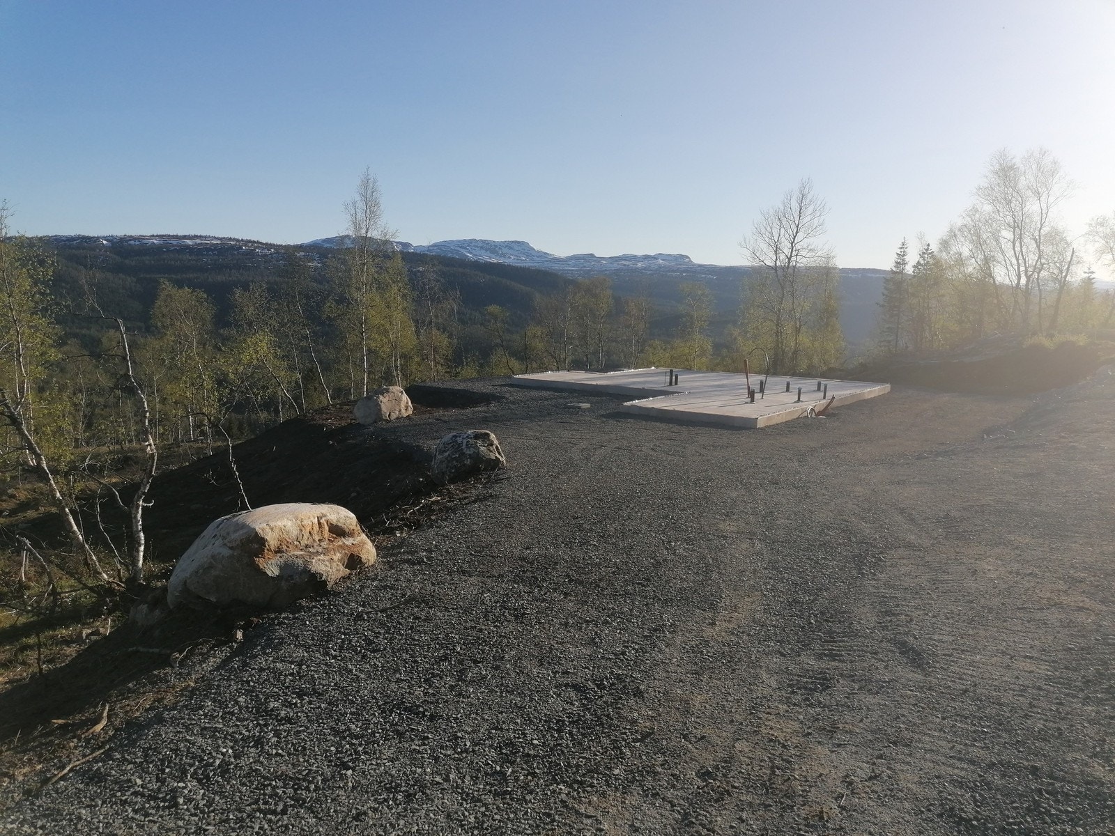 Endetomt med lang solgang Galleribilde