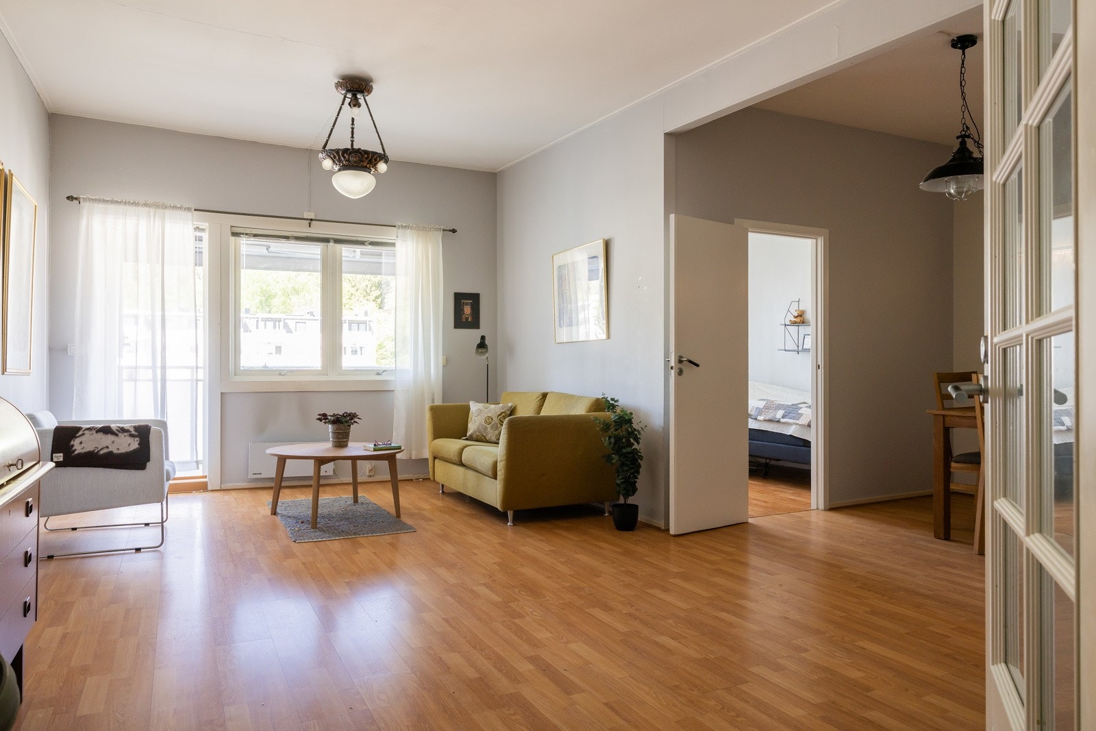 Dette er en romslig 3-roms på 76 m² bruksareal med gjennomgående planløsning i 4. etasje. Galleribilde