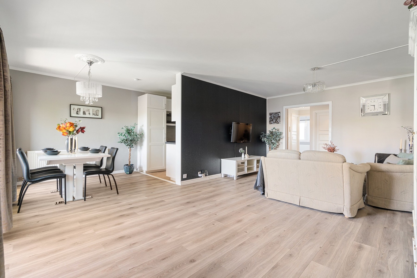 Innvendig overflater ble pusset opp i 2017-2018. Galleribilde