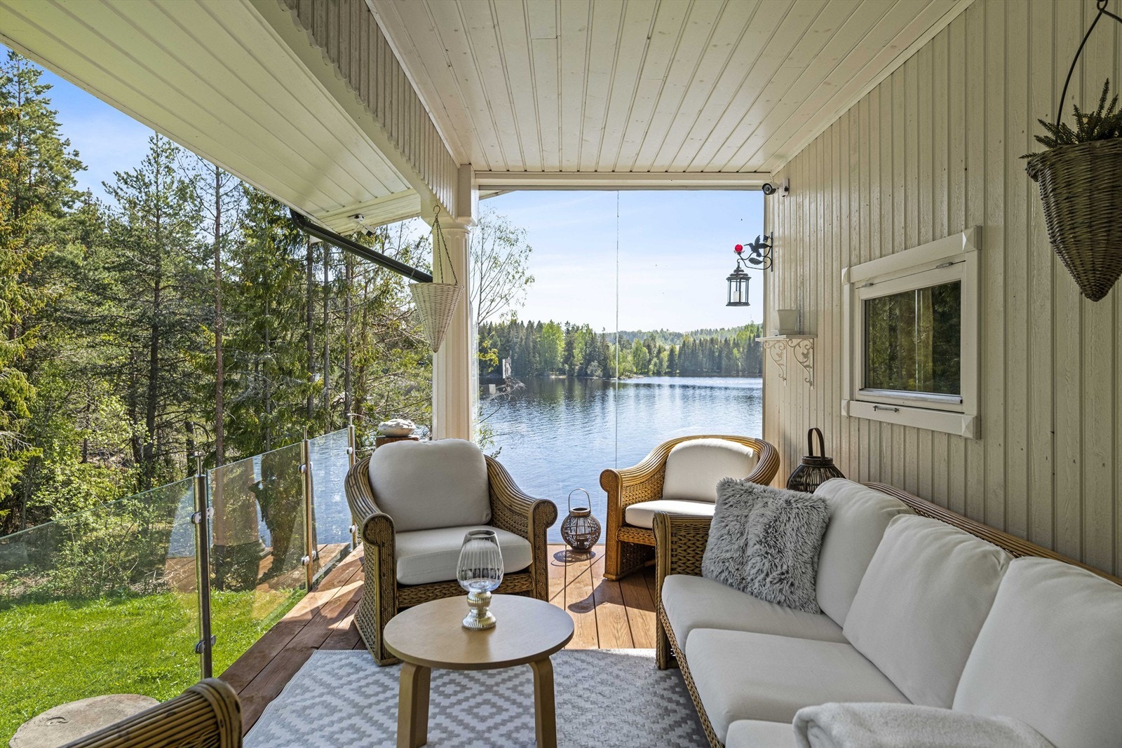 Hovedsoverommet har utgang til egen veranda Galleribilde