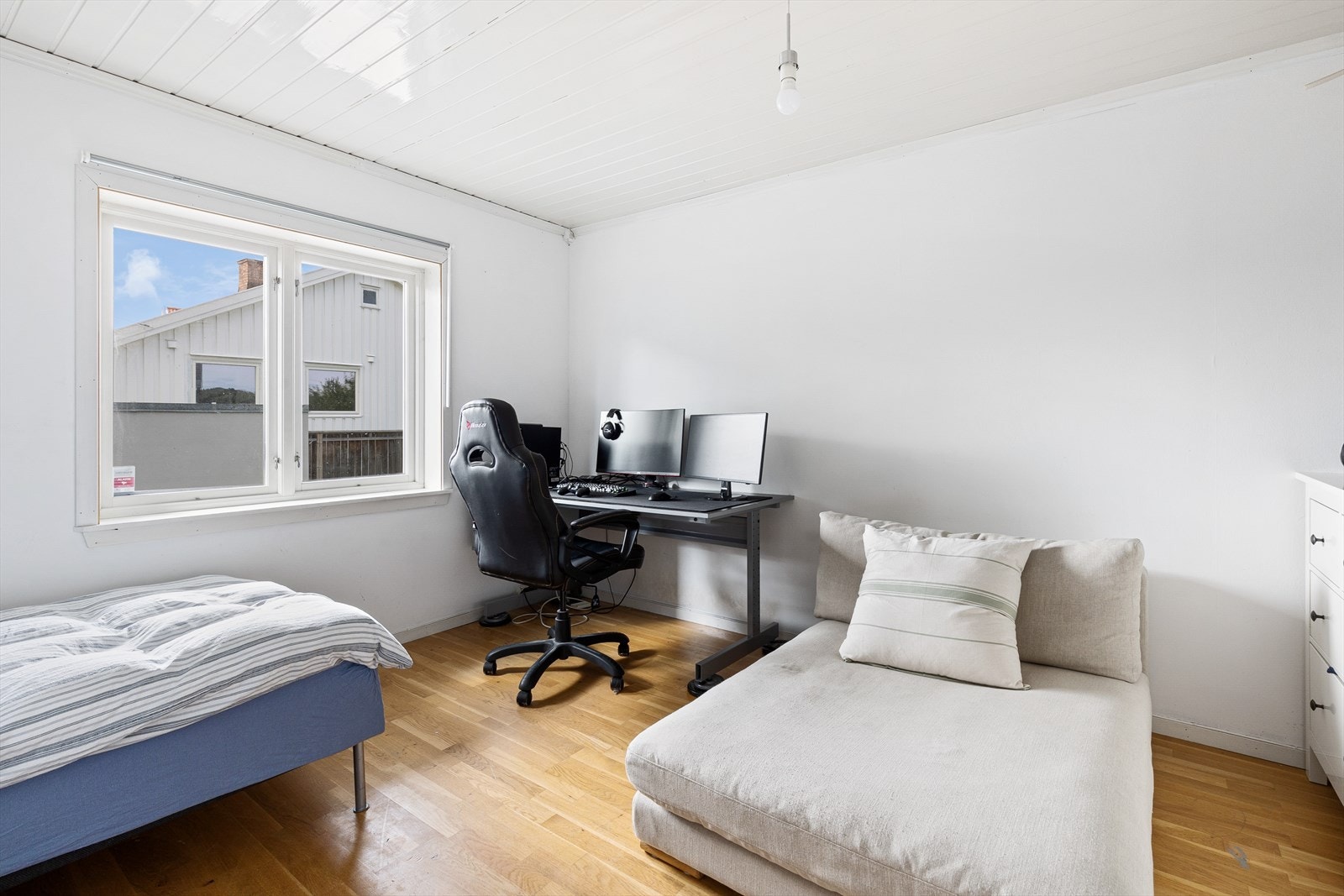 Daybed er det også plass til i rommet Galleribilde