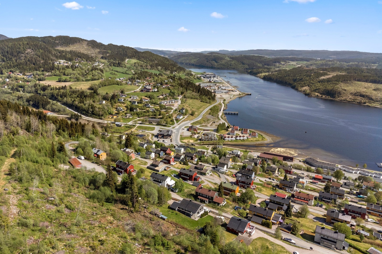Gangavstand til Malm Oppvekstsenter med ny barnehage, barneskole og ungdomsskole. Galleribilde