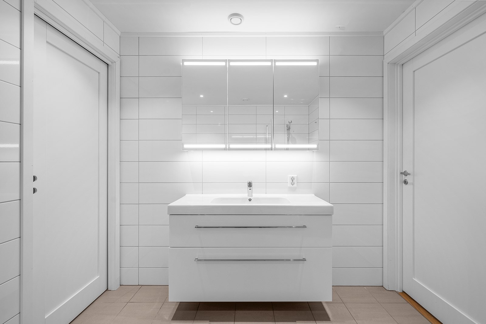 Bad/wc /vaskerom i 1.etasje Galleribilde