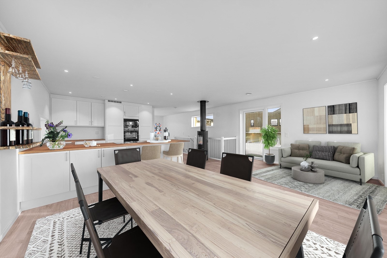 Stue gir gode muligheter til å innrede med spisebord og sofa (digital møblering) Galleribilde