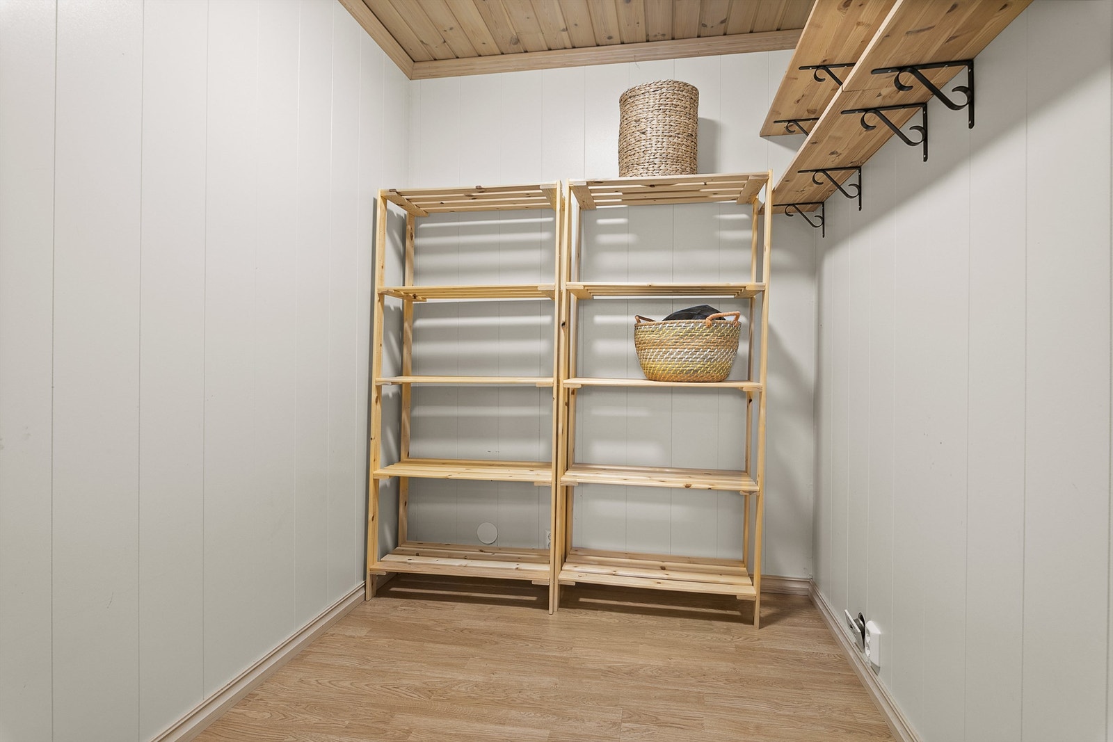 Leiligheten er utstyrt med to boder, som er perfekt til oppbevaring av det du måtte trenge. Galleribilde