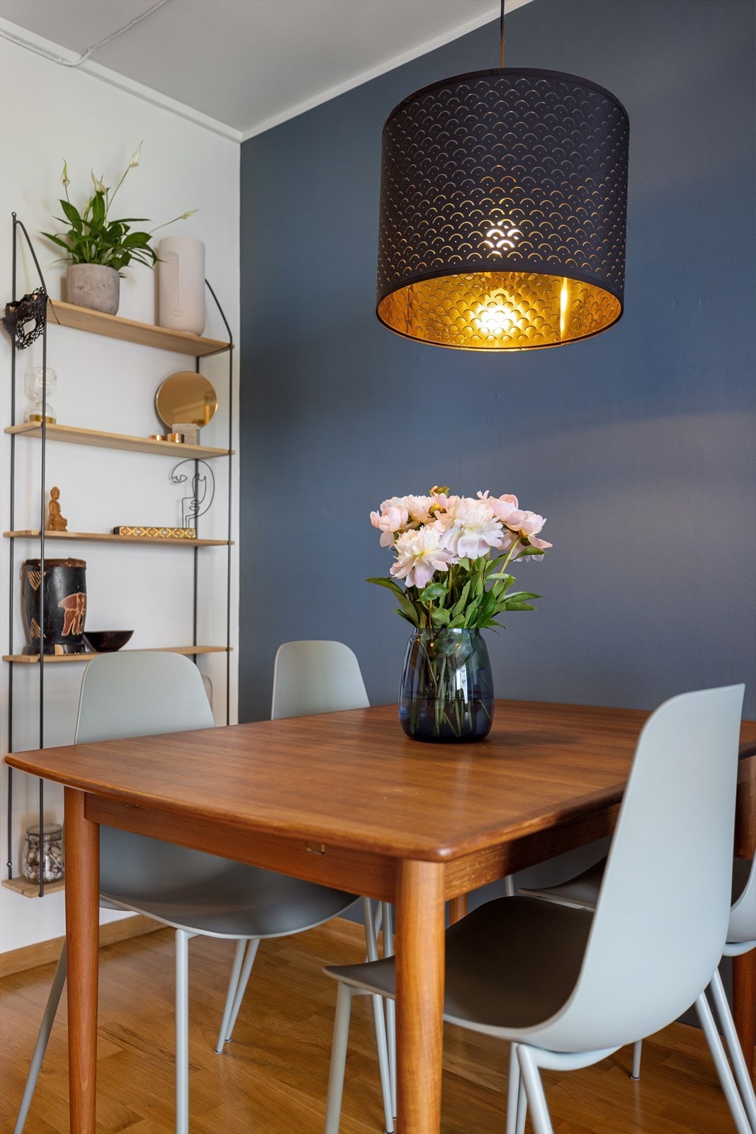 Hit kan du fint invitere over venner og familie på et bedre måltid Galleribilde