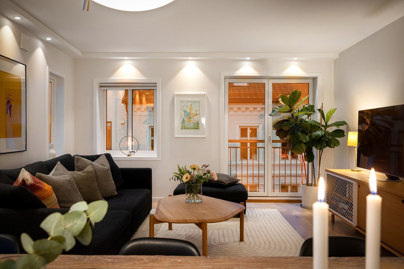 Fransk balkong i vestlig retning. Galleribilde