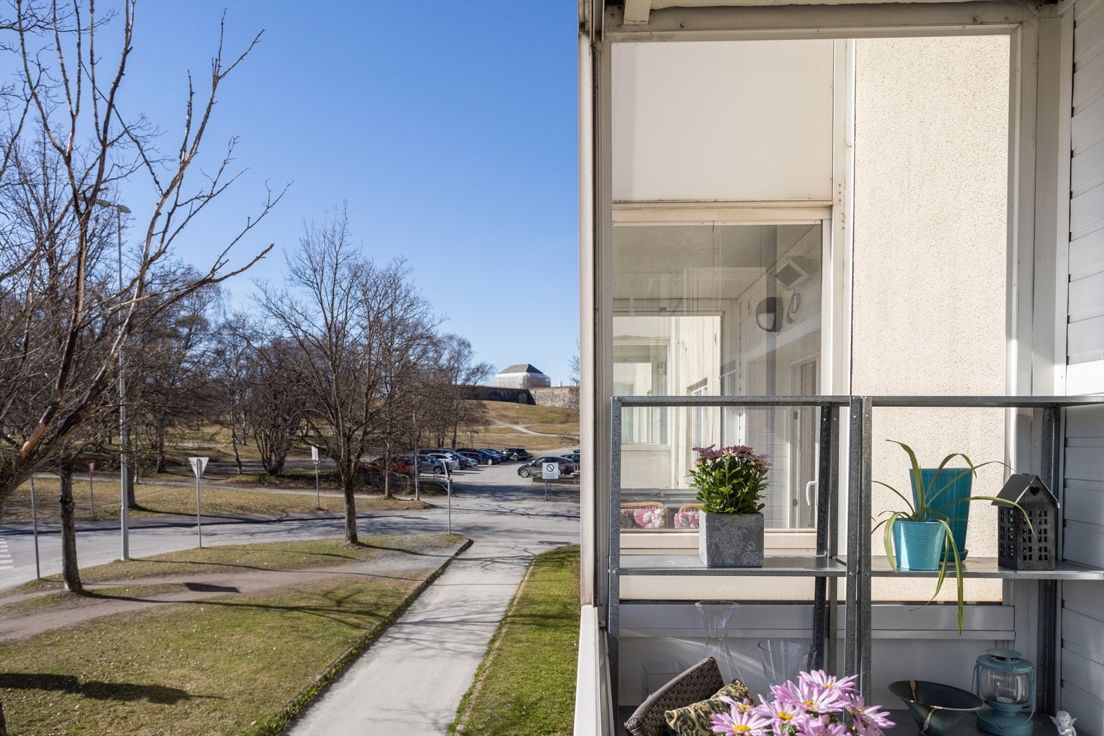 En liten spasertur fra leiligheten ligger Festningen med luftige parkområder og fantastisk utsikt over byen. Galleribilde