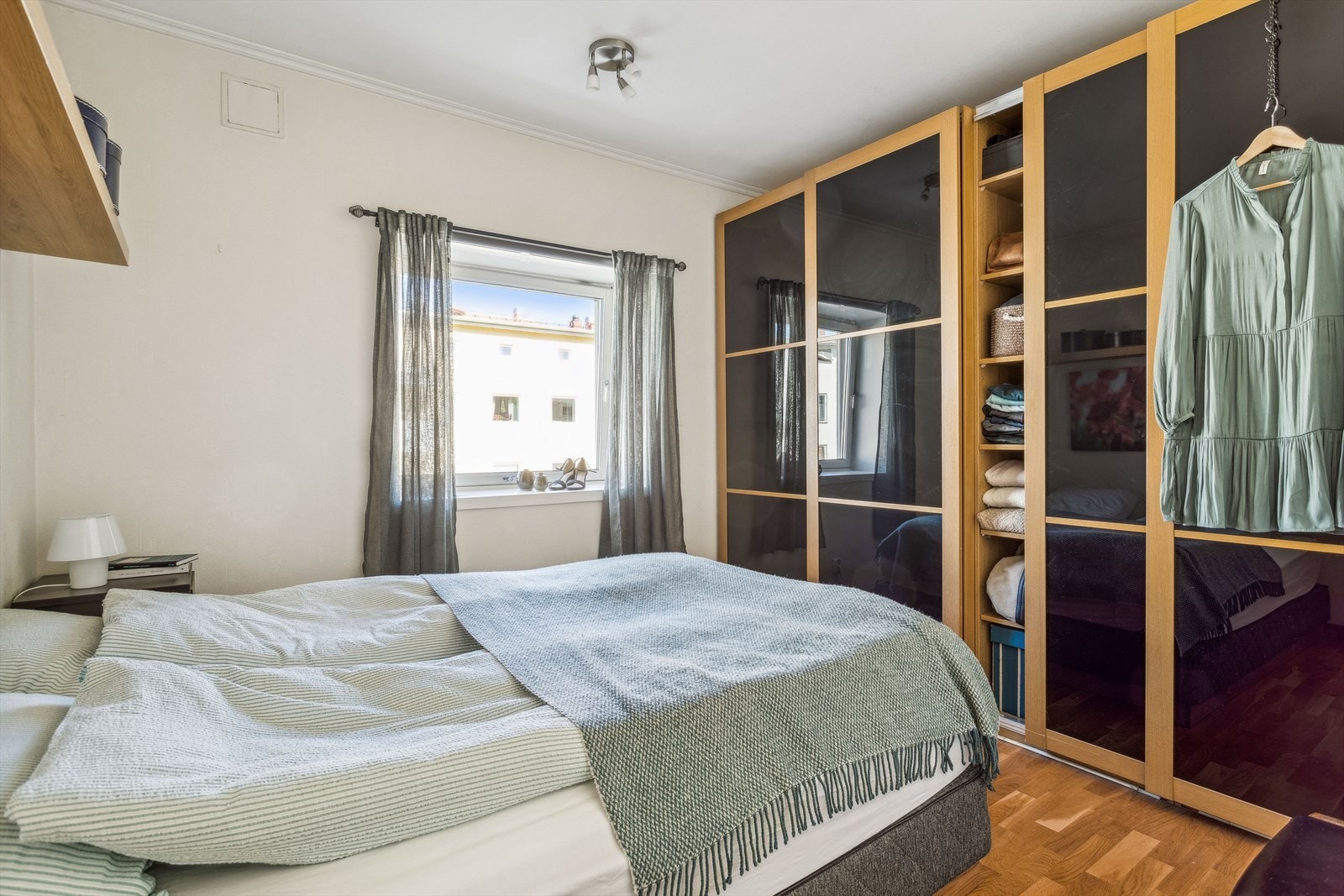 Leiligheten har to soverom av god størrelse på hhv. 11 og 10 m². Galleribilde