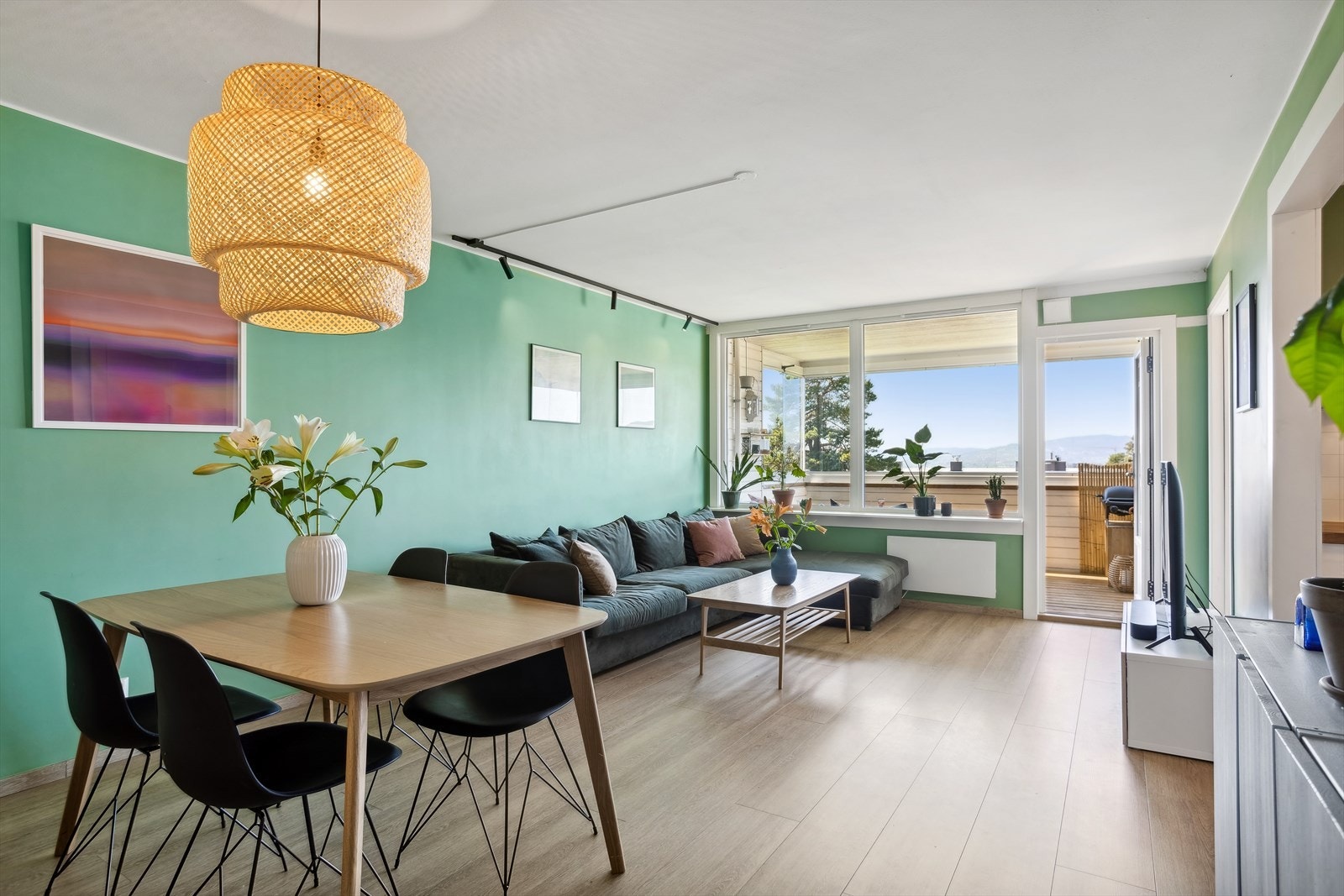 Lekker 2-roms andelsbolig med trappefri adkomst og høy 1.etg. Galleribilde