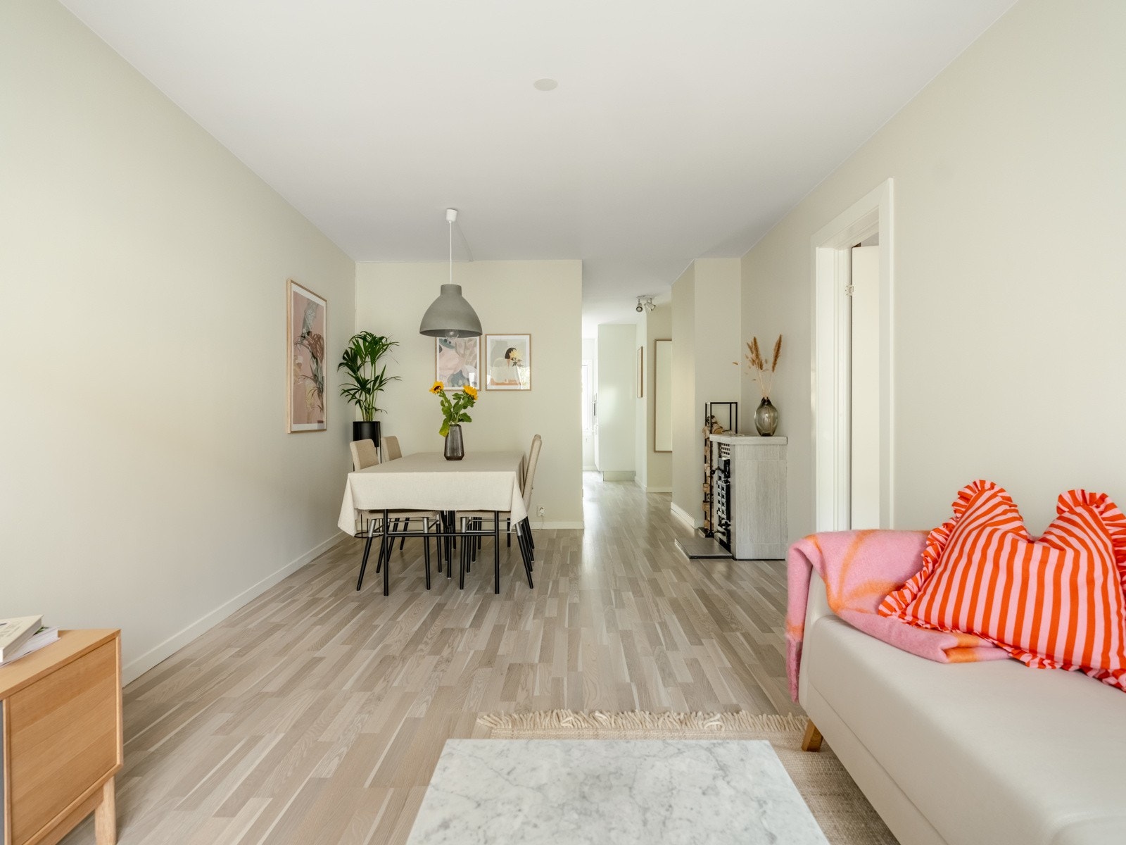 Vi går nå videre inn mot kjøkkenet. Galleribilde