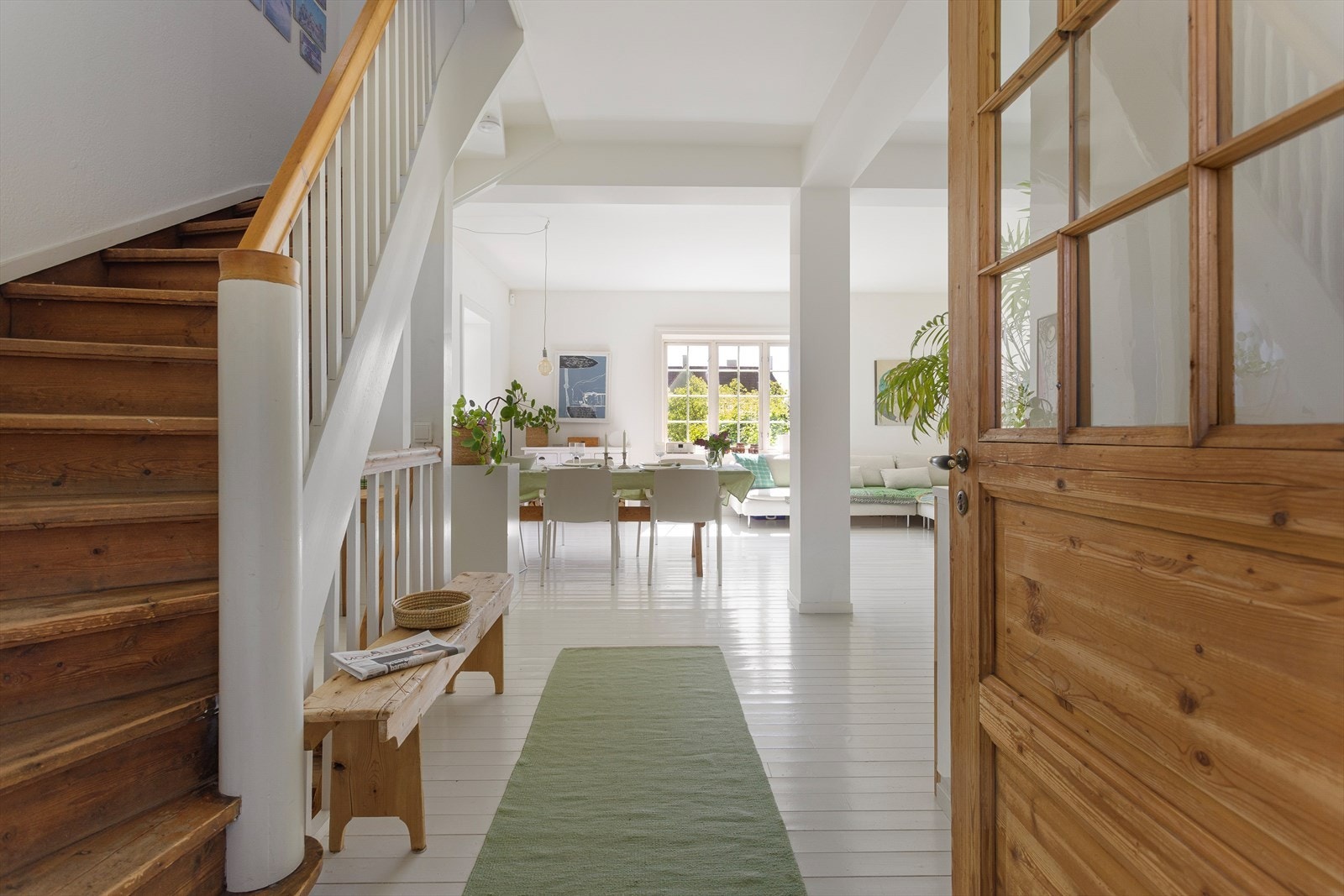 Hele 1. etasje har en åpen løsning. Galleribilde
