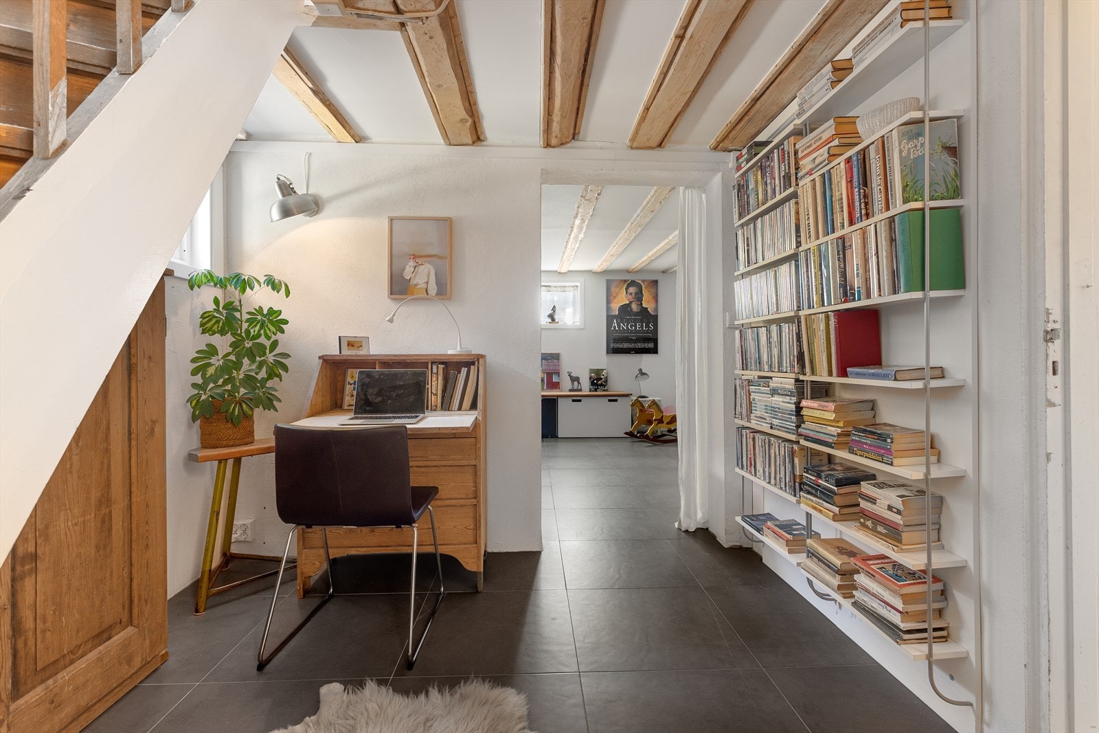 Dette er en bolig med gode rom, med sjel og sjarm, fint kombinert med en velholdt standard. Galleribilde