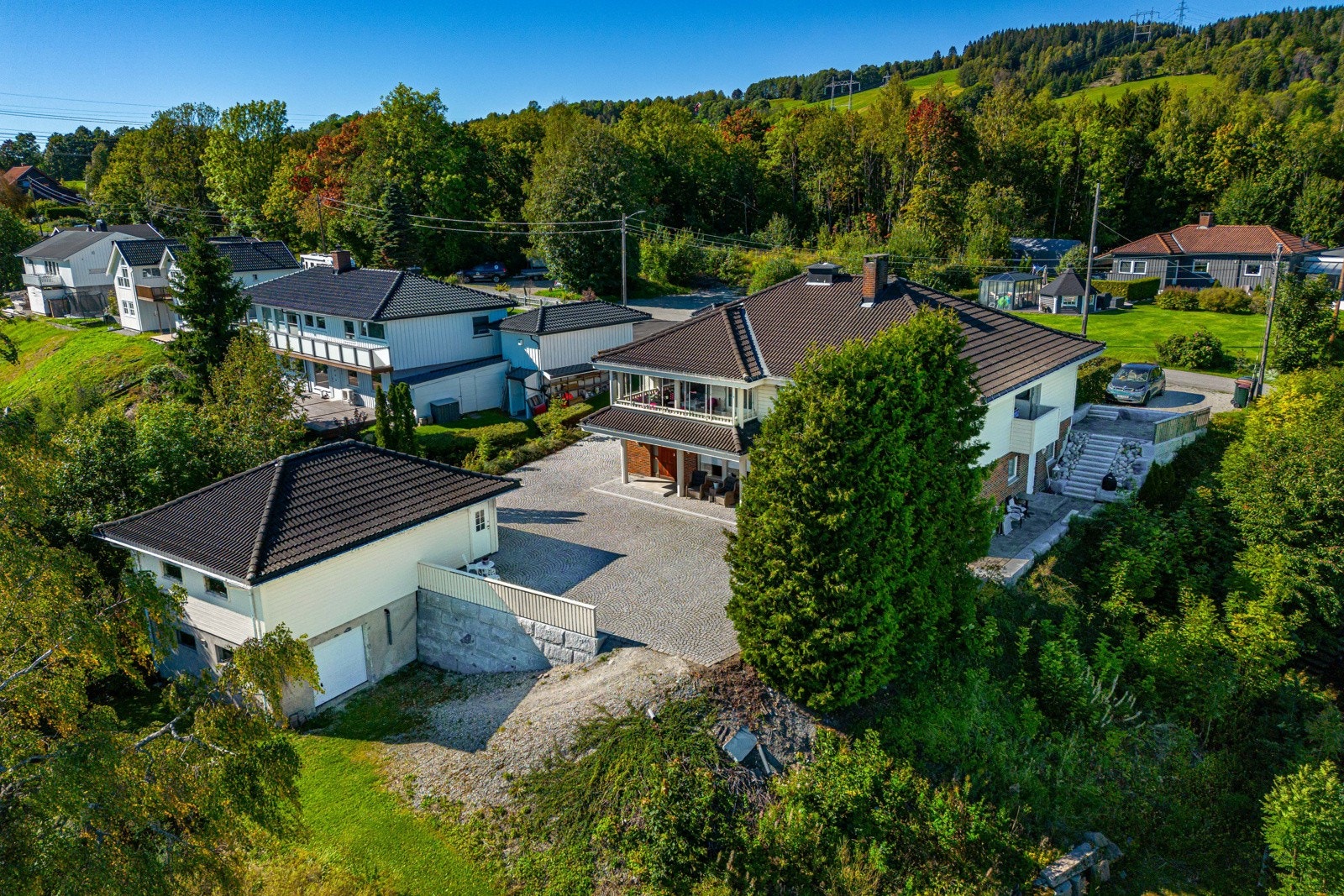 Dette er en innholdsrik enebolig med familievennlig planløsning. Galleribilde