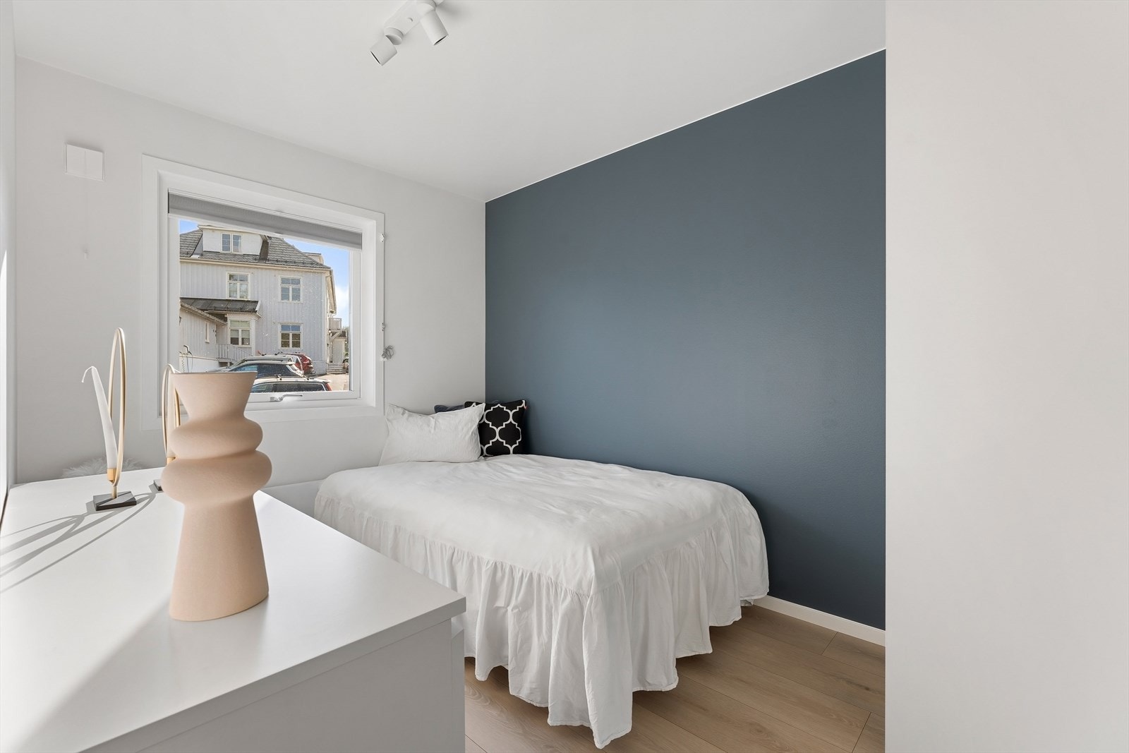 Det tredje soverommet har plass til seng og kommode. Galleribilde