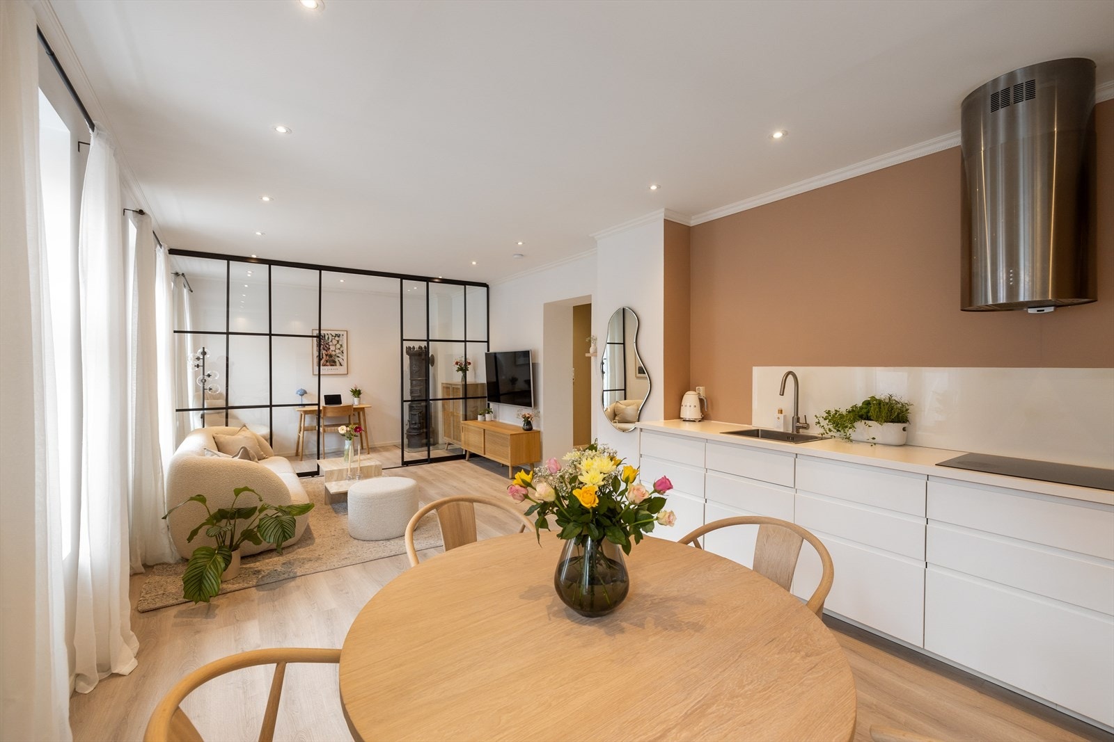 - Har du noen spørsmål? Kontakt Ruben A. W Gullie - (t): 916 73 702 - Nordvik Grünerløkka - Galleribilde