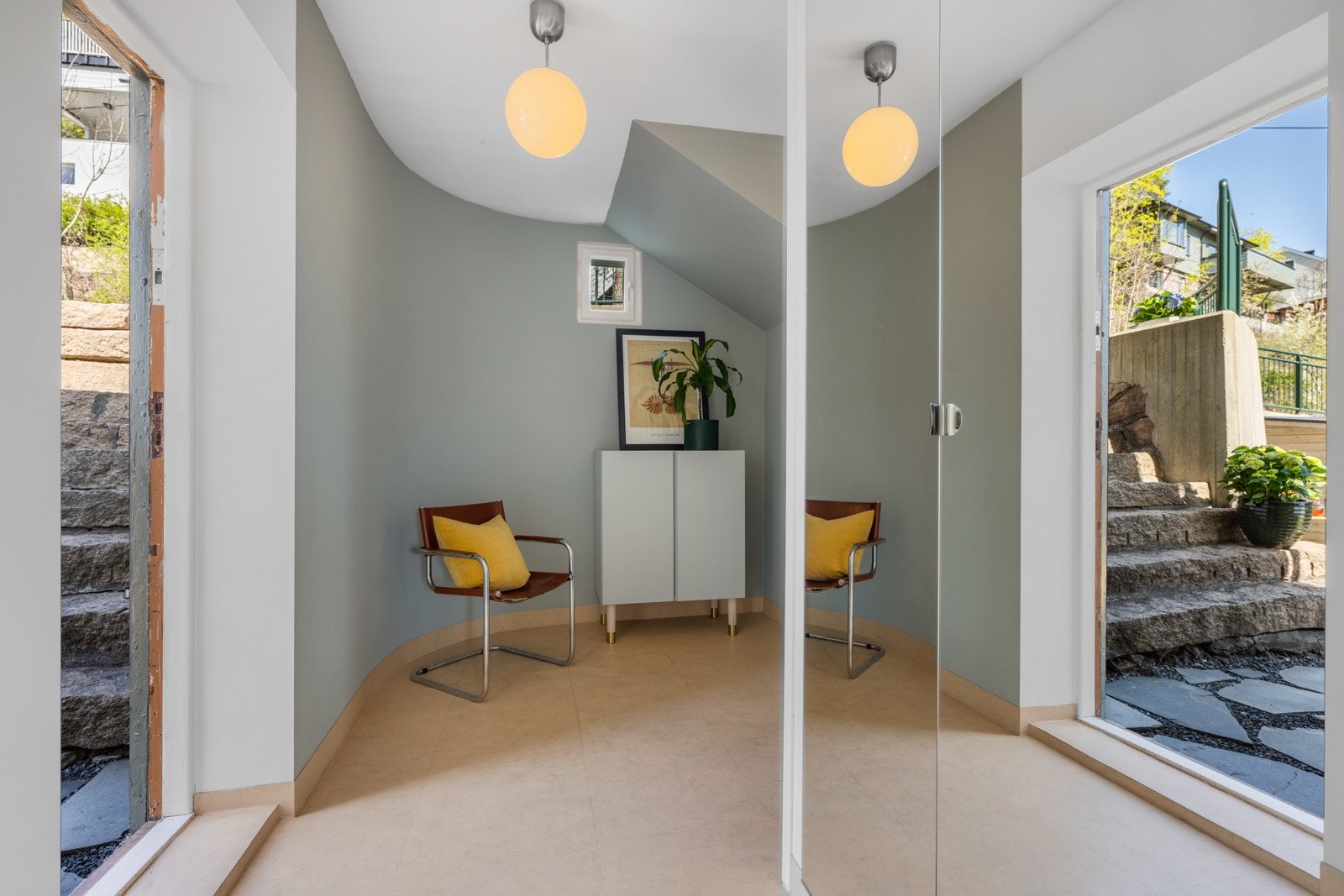 Det er også en entré i underetasjen. Galleribilde