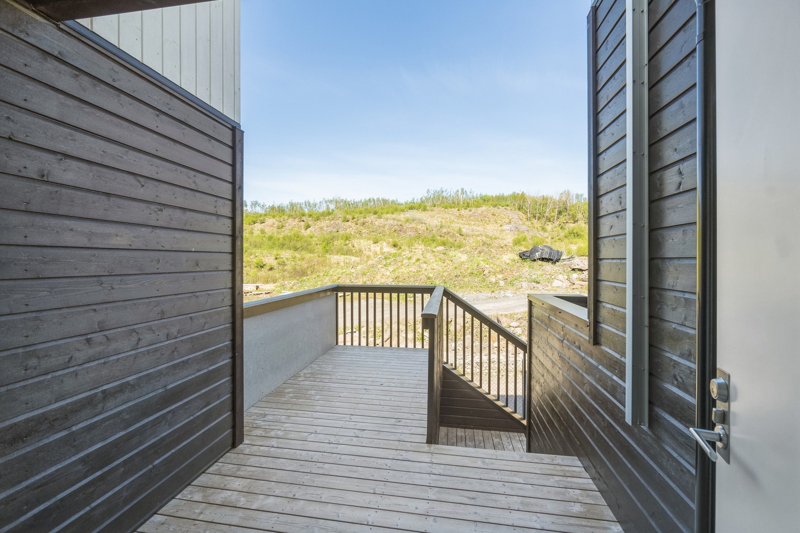 Balkong ved inngangsparti. Galleribilde