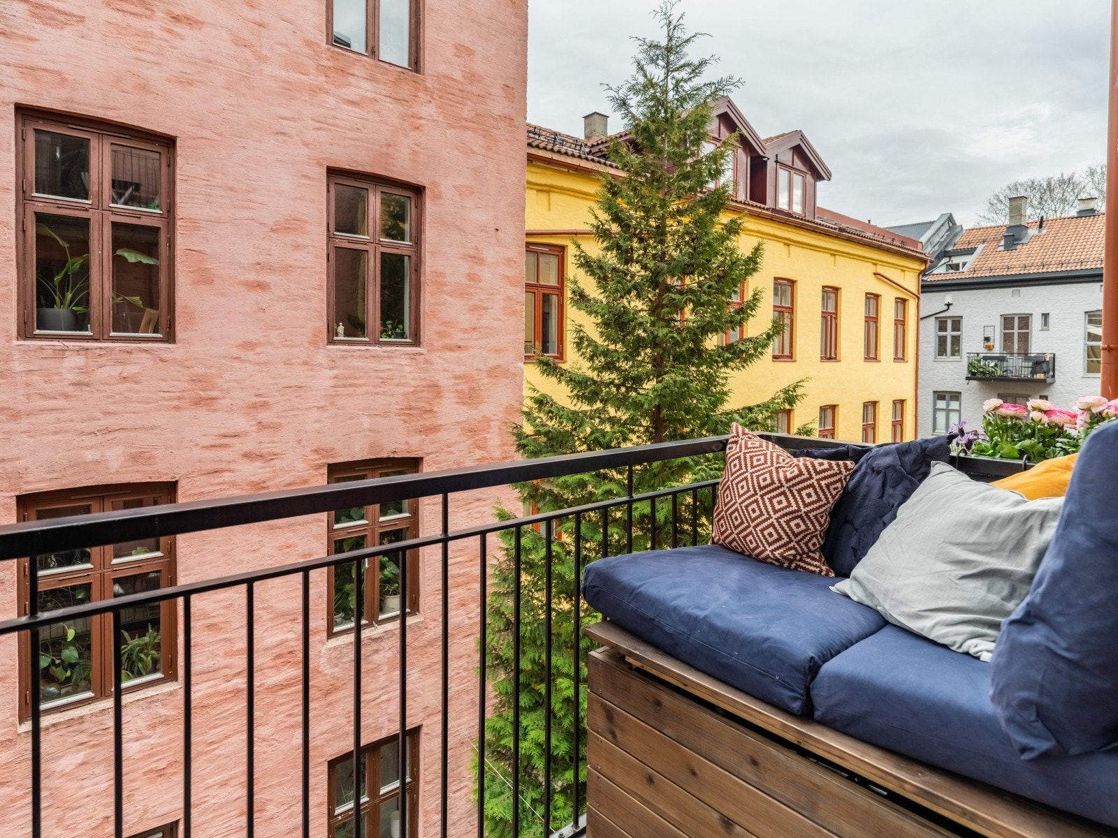 Et herlig sted å slappe av på varme sommerdager etter en lang dag på jobb. Galleribilde