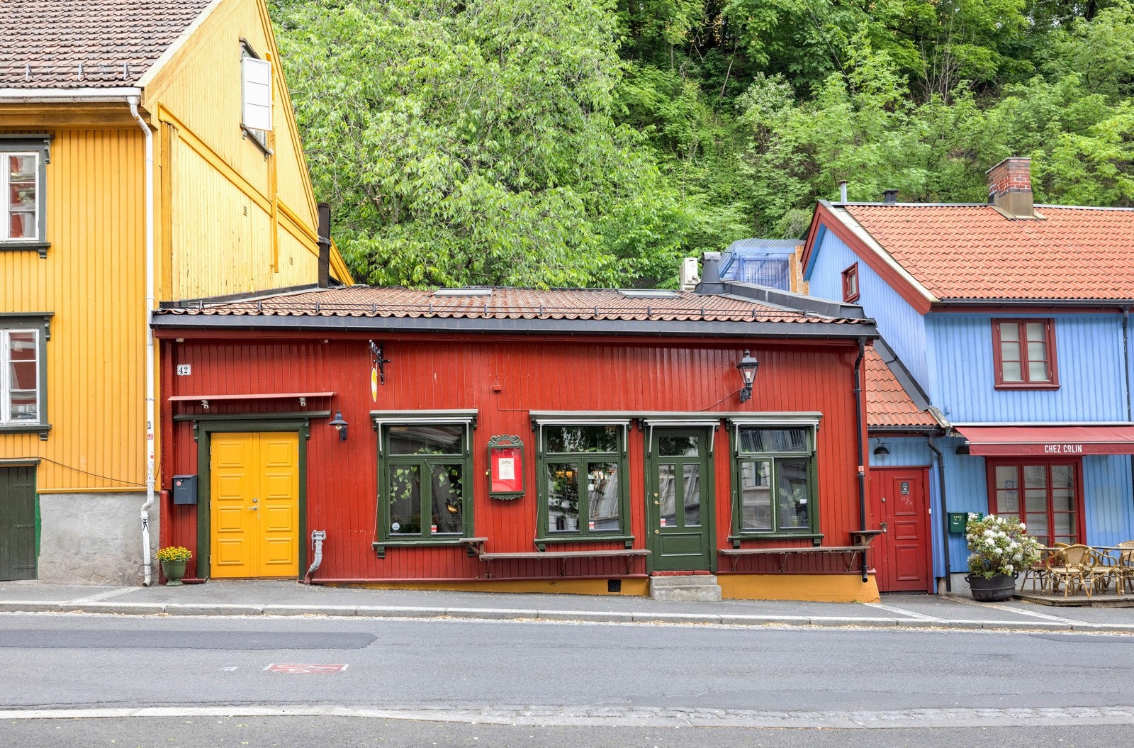 Fredensborg har de siste årene utviklet seg til å bli et meget populært boligområde og det dukker stadig opp nye forretninger og serveringssteder Galleribilde