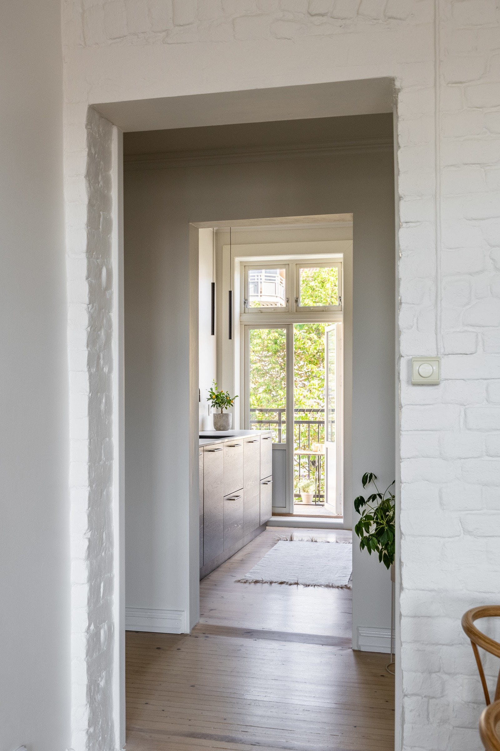 Kjøkkenet ble renovert sommeren 2022 og er levert av Kvik. Galleribilde