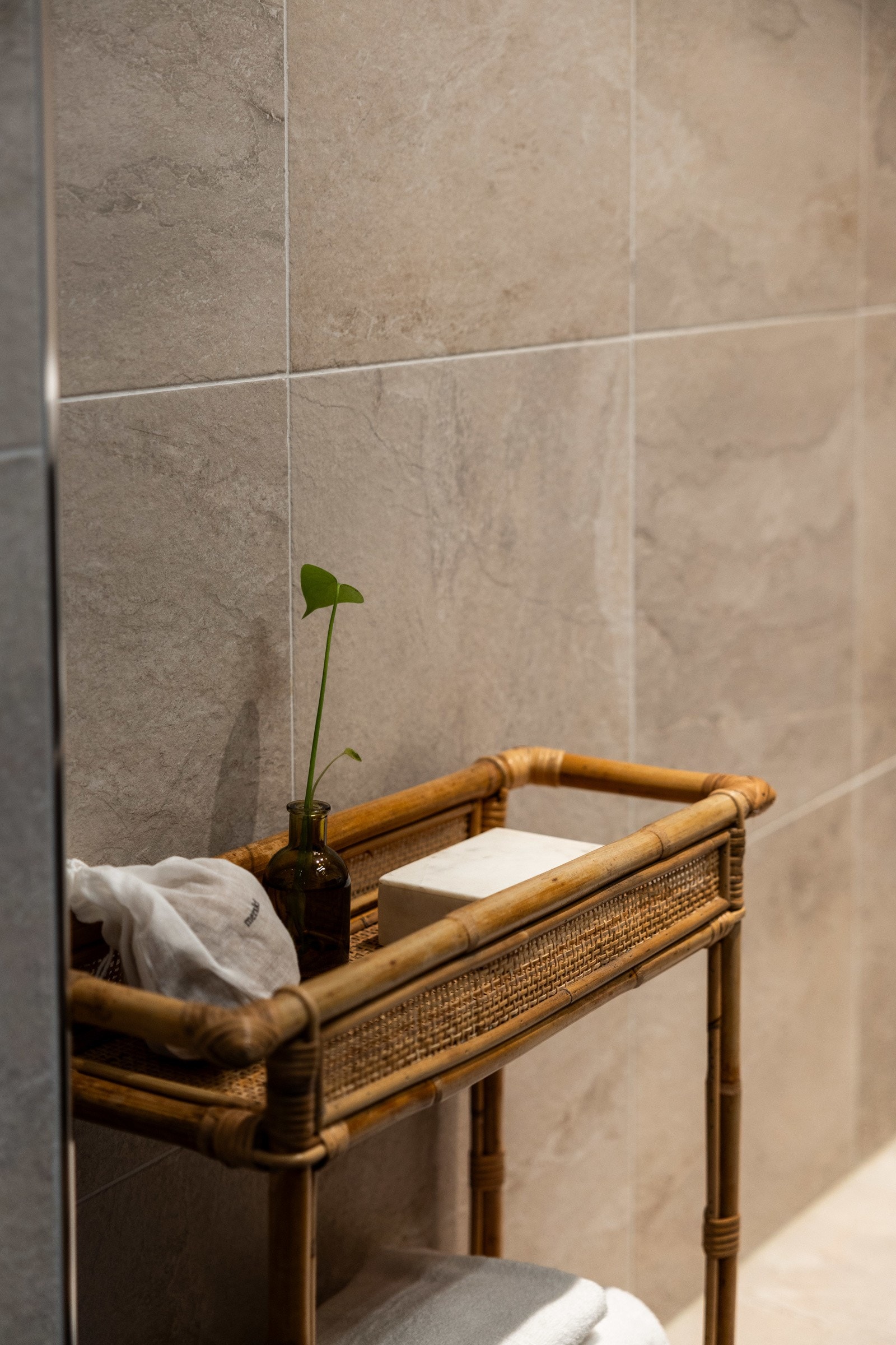 Det er opplegg for vaskemaskin, samt fellesvaskeri i kjeller. Galleribilde