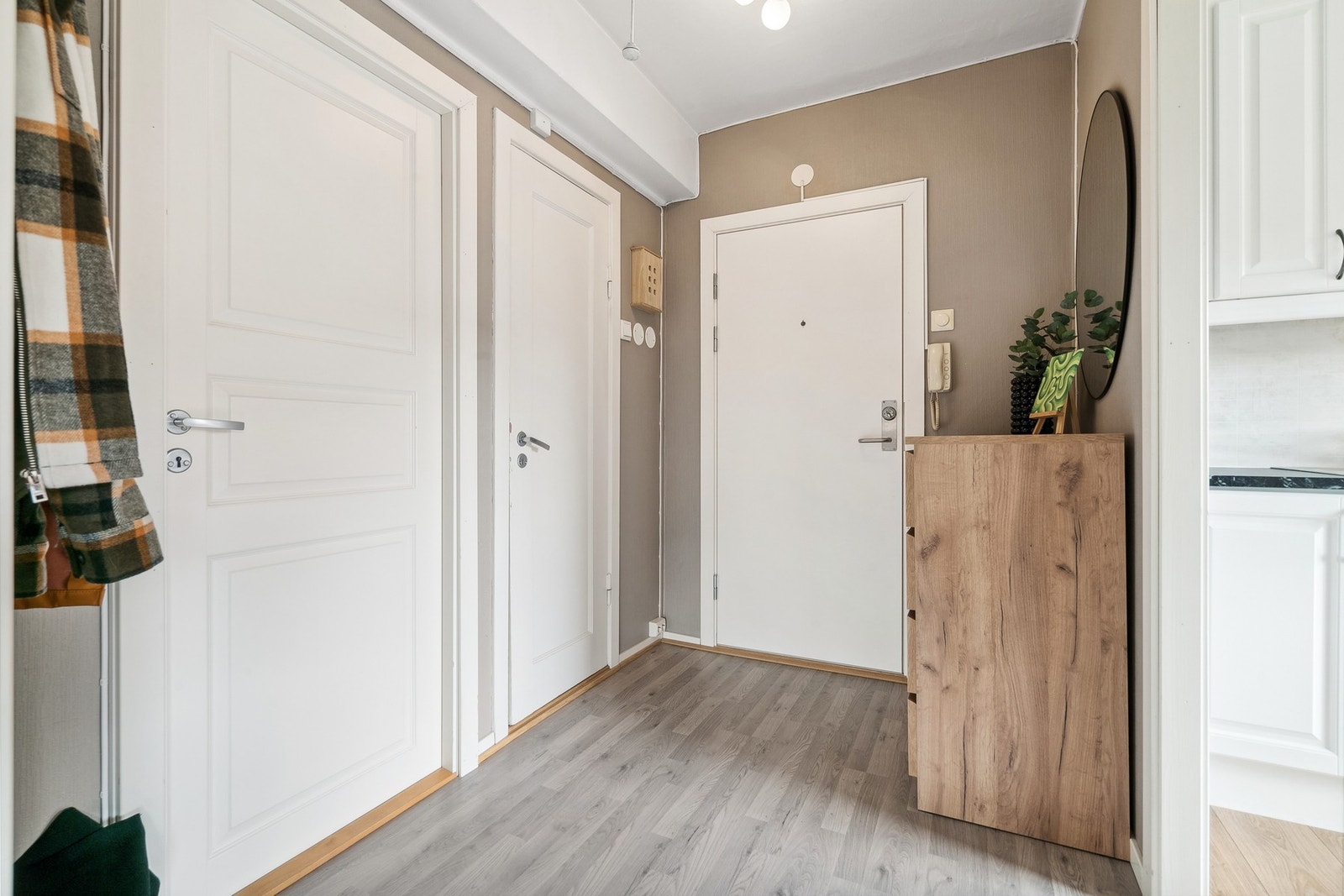 Fra gangen er det adkomst til uinnredet loftsrom. Galleribilde