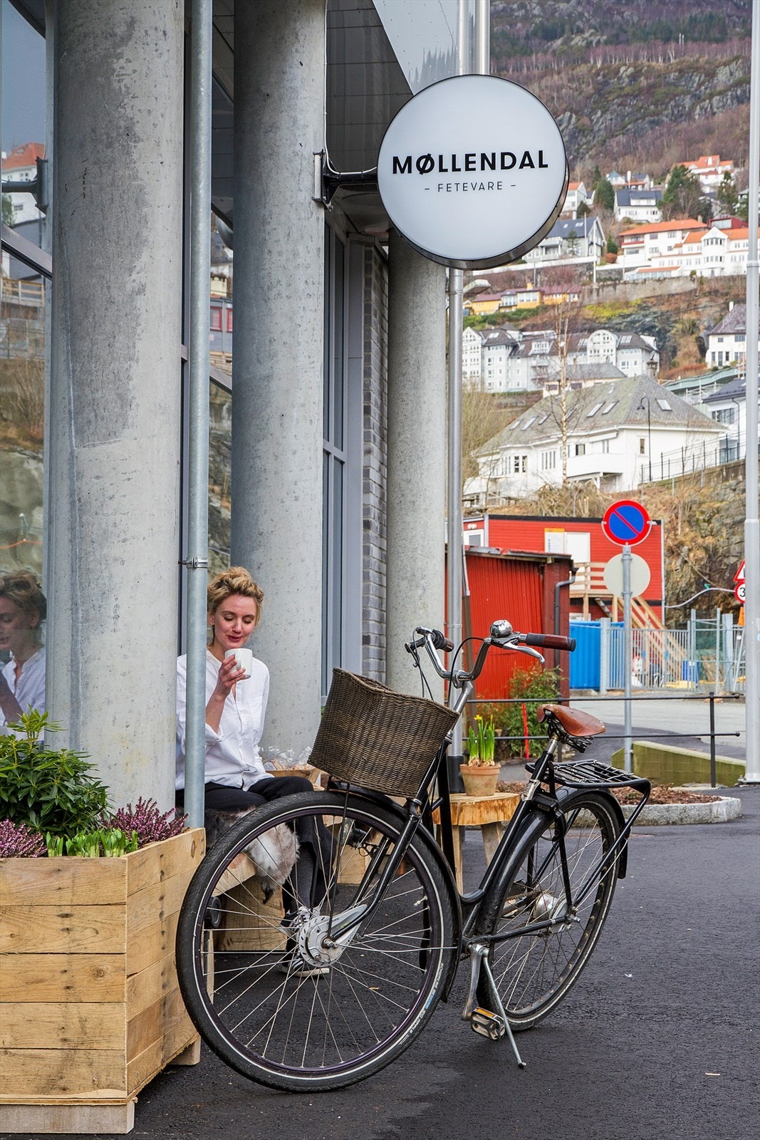 Nærområdet i Møllendal har fått et solid løft med både cafeer, nybygg og parkanlegg. Galleribilde