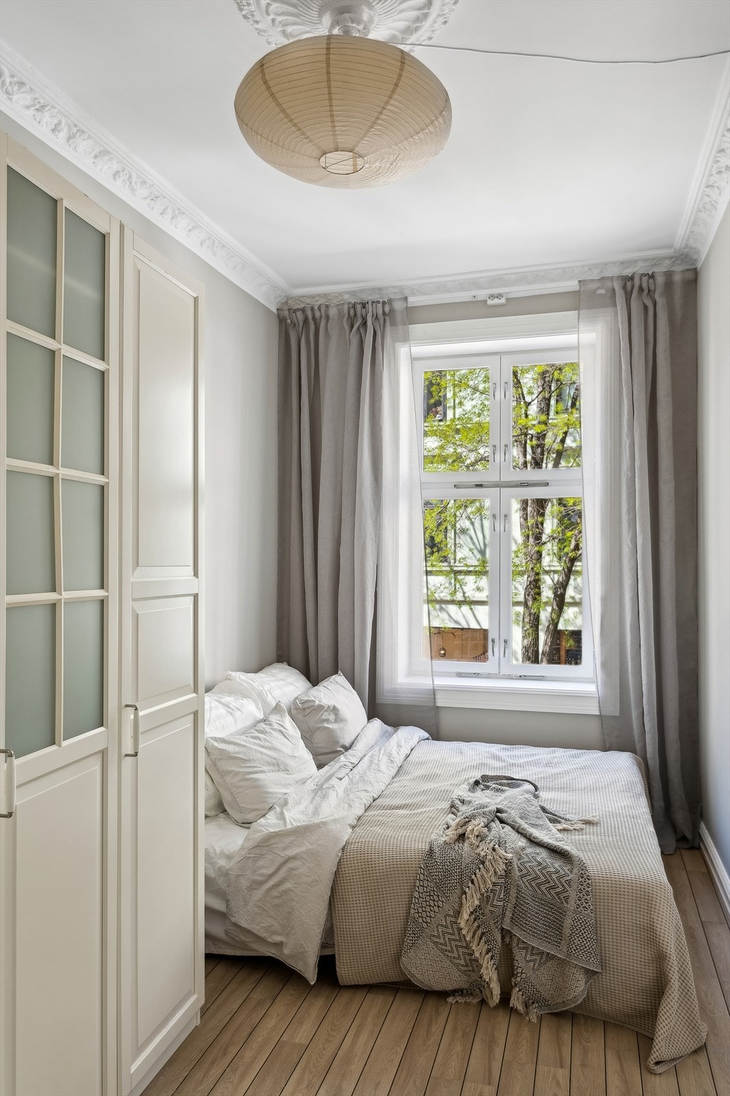 Her er det god plass til dobbeltseng og annet ønskelig møblement. Galleribilde