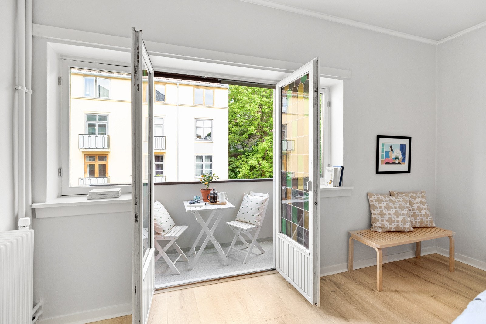 To-fløyet balkongdør med originalt blyglass Galleribilde