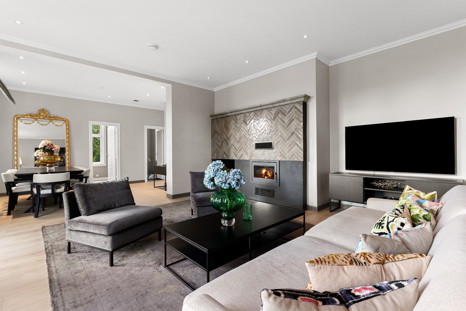 Velkommen til Vennersborgveien 6B - Presentert av Nordvik Bærum v. Sverre Wiborg og Esben Mandelid Galleribilde