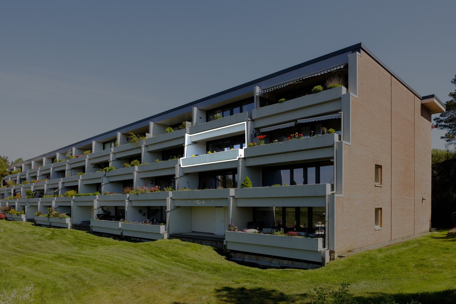 Leiligheten har en fin plassering i byggets 3.etasje. Galleribilde