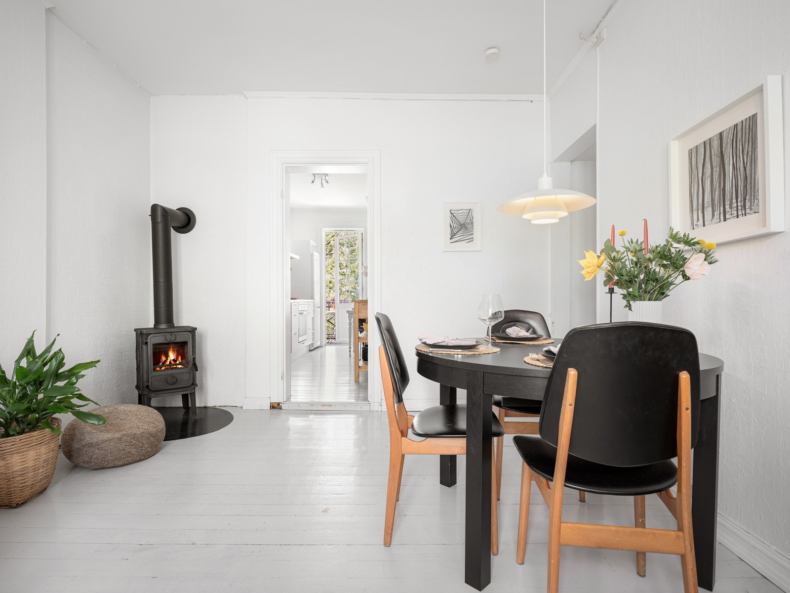 Leiligheten har en generøs takhøyde på opptil 2,68 meter. Galleribilde