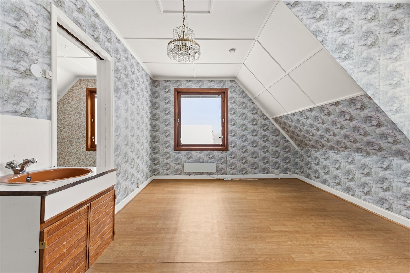 Et av soverommene har kun adkomst via de andre soverommene. Galleribilde