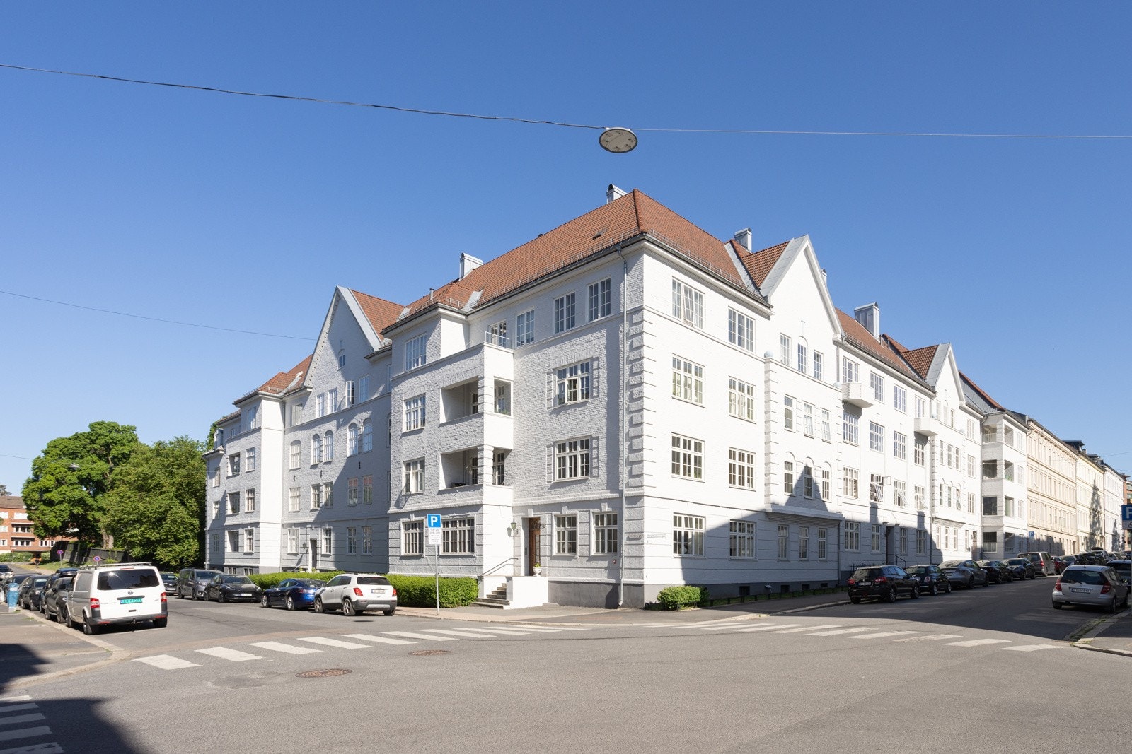 Særdeles flott bygård beliggende i rolige omgivelser på Frogner Galleribilde