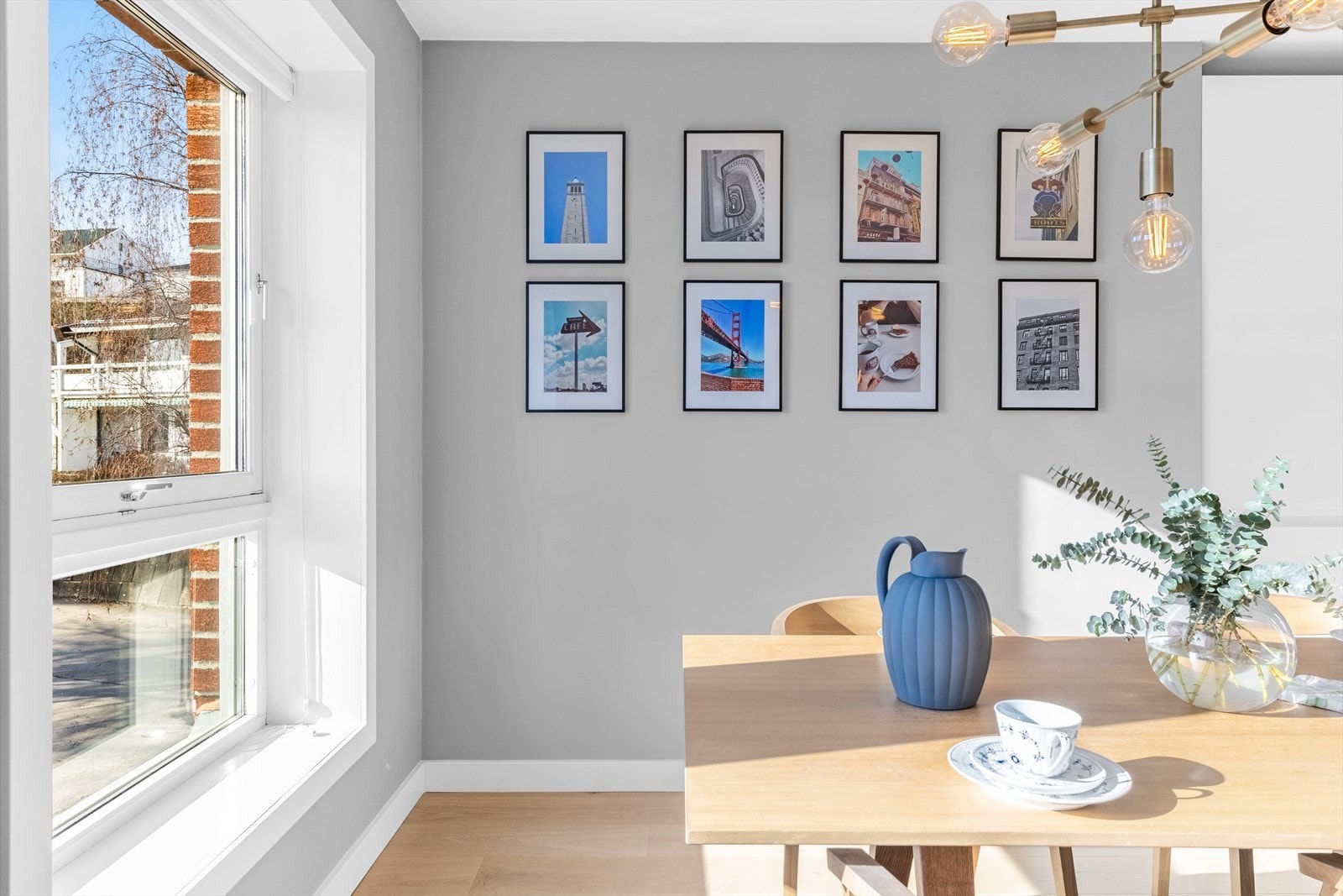 Endeleiligheten har godt med lysinnslipp fra tre sider Galleribilde