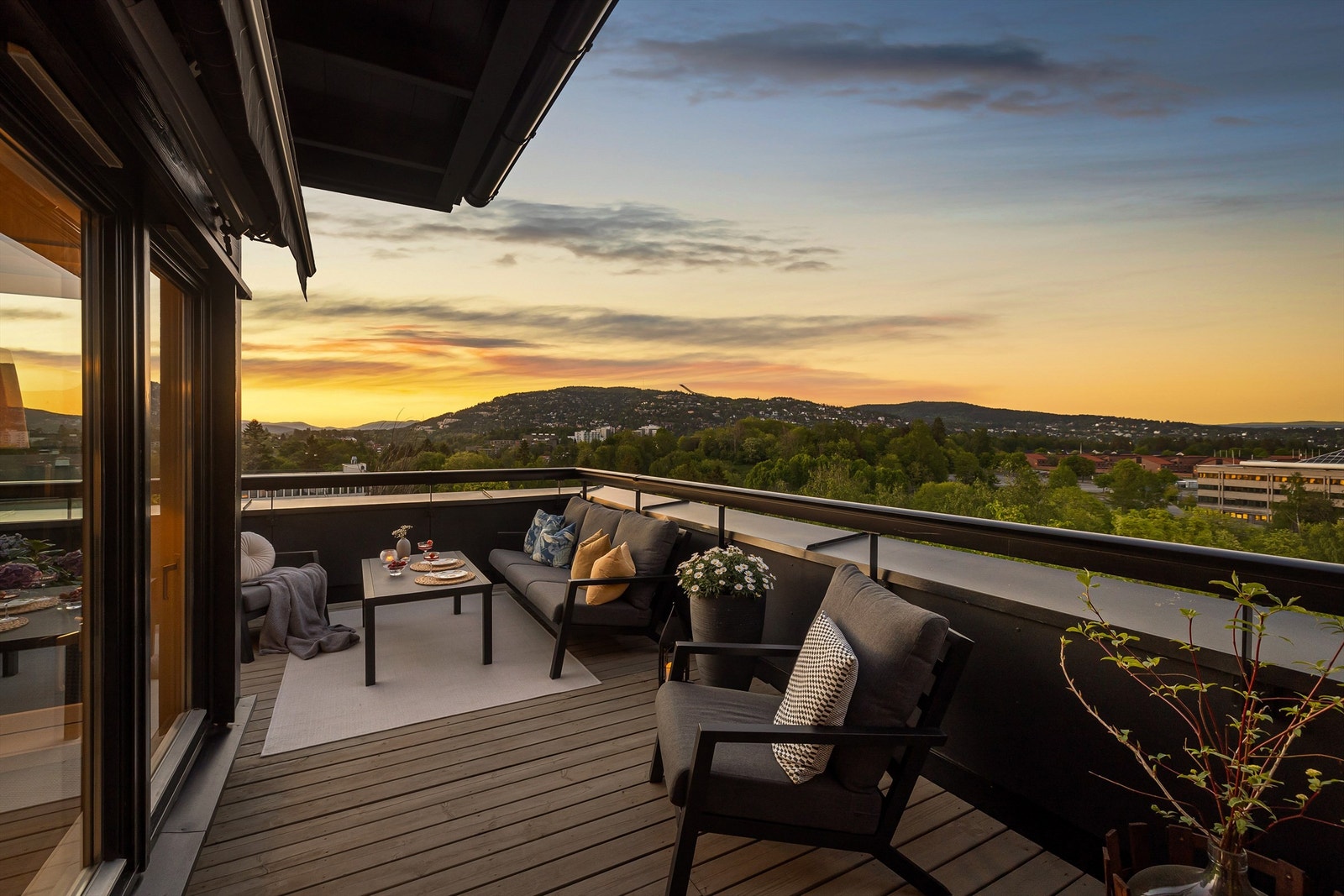 Her kan sene sommerkvelder nytes! Galleribilde