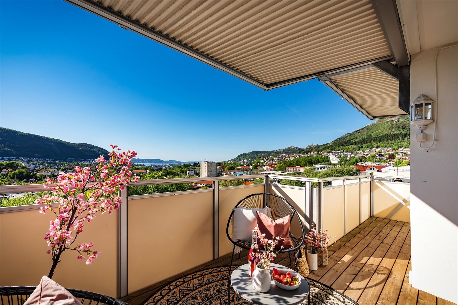 - Nydelig utsikt over vakre Bergen - Galleribilde