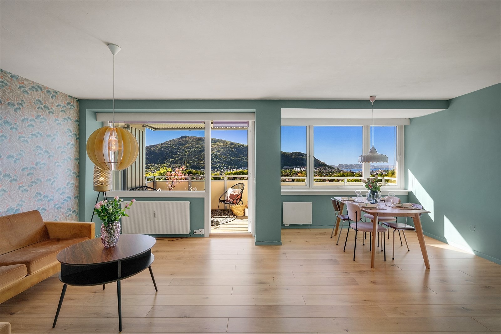 - En nydelig tre-roms endeleilighet med en fantastisk utsikt over byen - Galleribilde