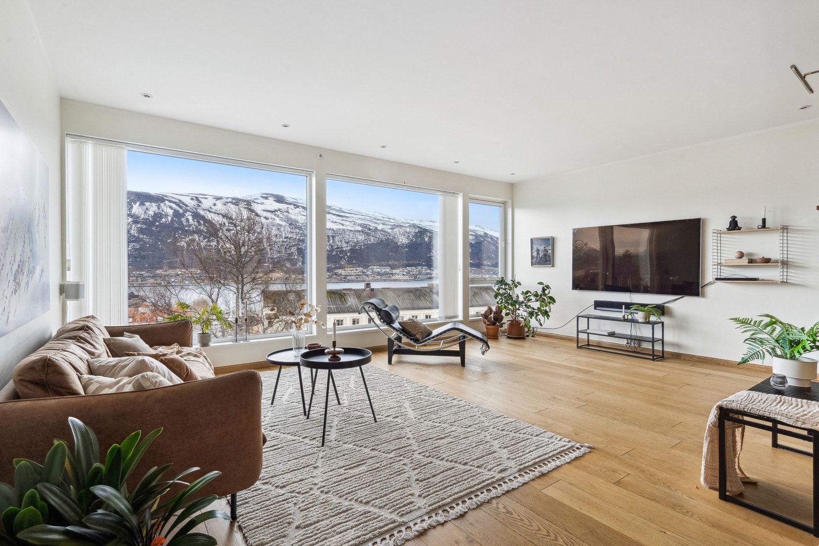 Velkommen til et moderne rekkehus i Jonas Lies gate 53b. Galleribilde