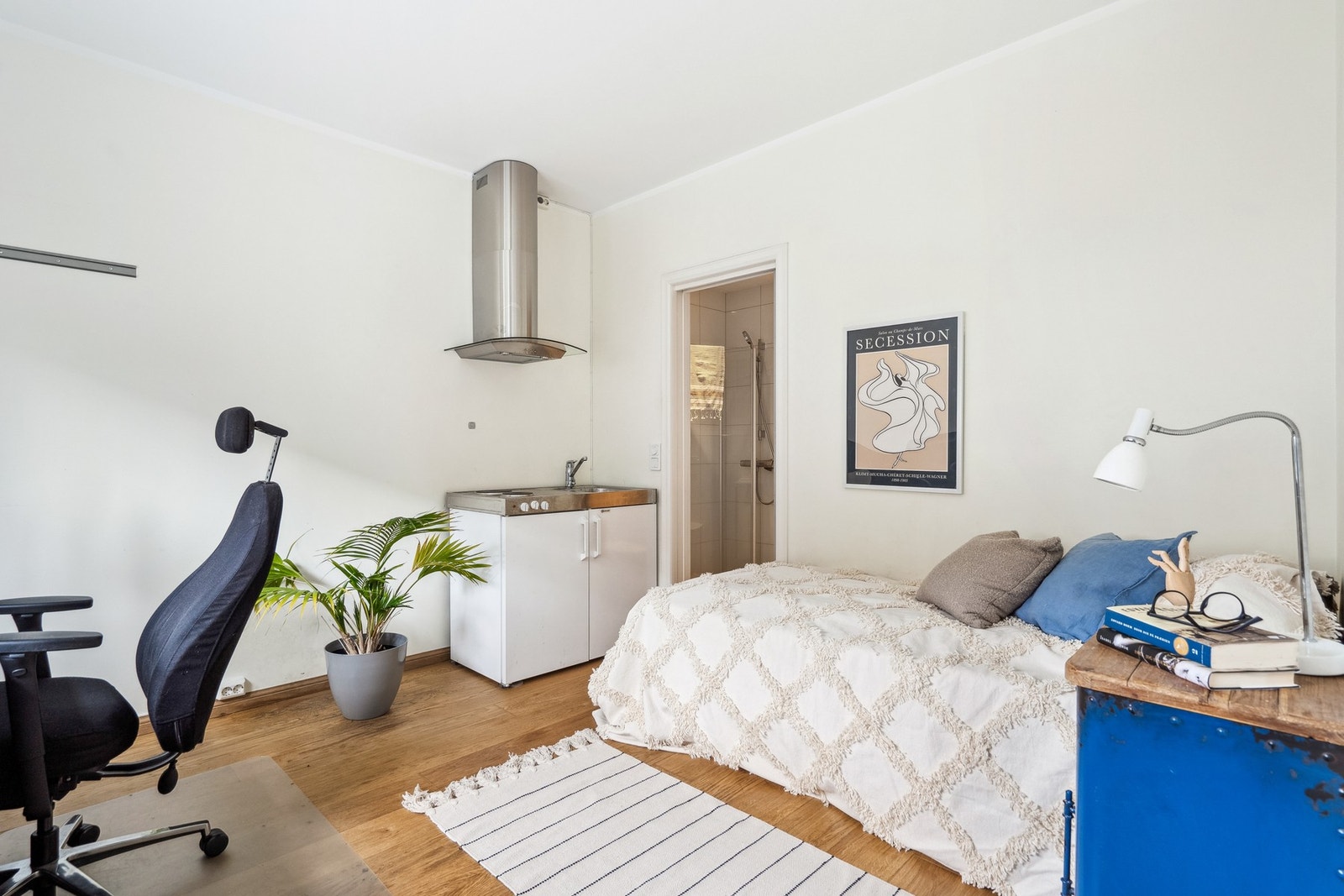 Boligen har en praktisk løsning, hvor hybel enkelt kan tas i bruk selv, eller leis ut. Galleribilde