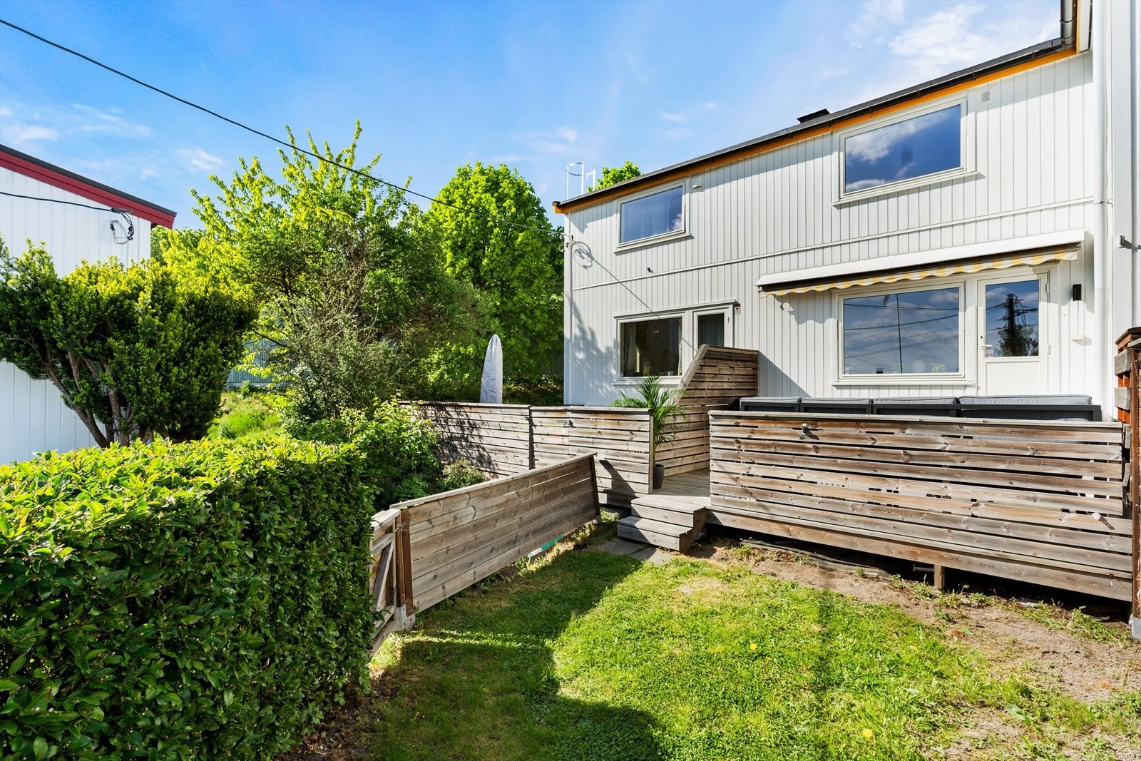 Videre er det markise som kommer godt med på solfylte og varme sommerdager. Galleribilde