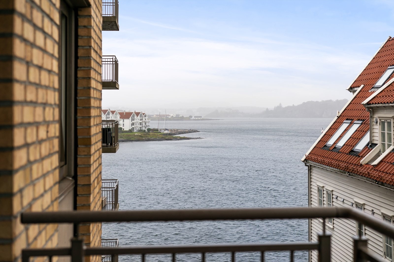 Utsikt fra balkong Galleribilde