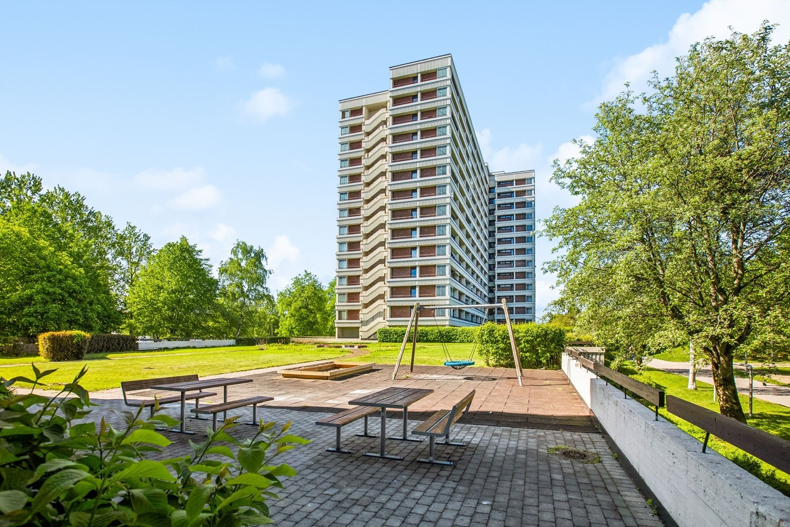 I Nåkkves vei bor du sentralt, men idyllisk til og flotte fellesområder. Galleribilde