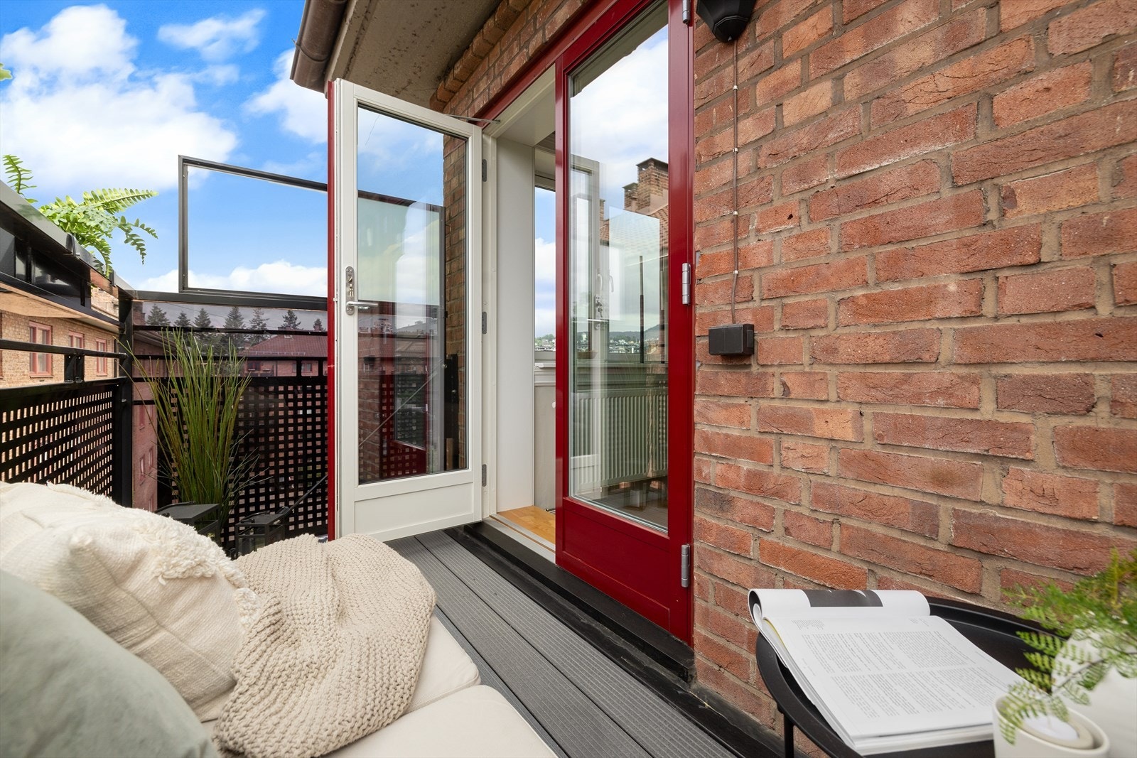 Her ligger alt til rette for å kunne nyte varme sommerdager og lune høstkvelder. Galleribilde