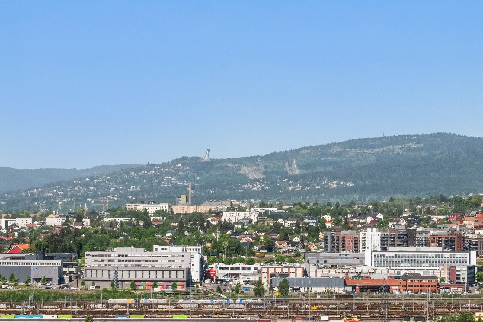 Utsikt til Holmenkollen. Galleribilde