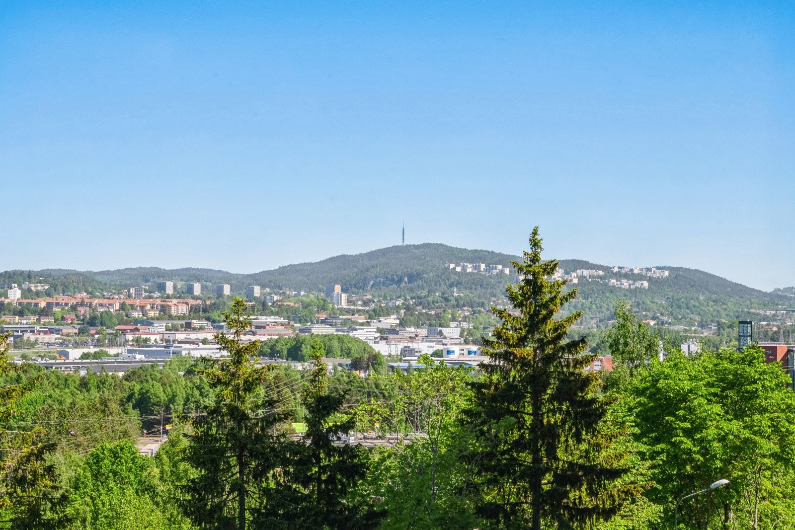 Utsikt til store deler av Groruddalen. Galleribilde