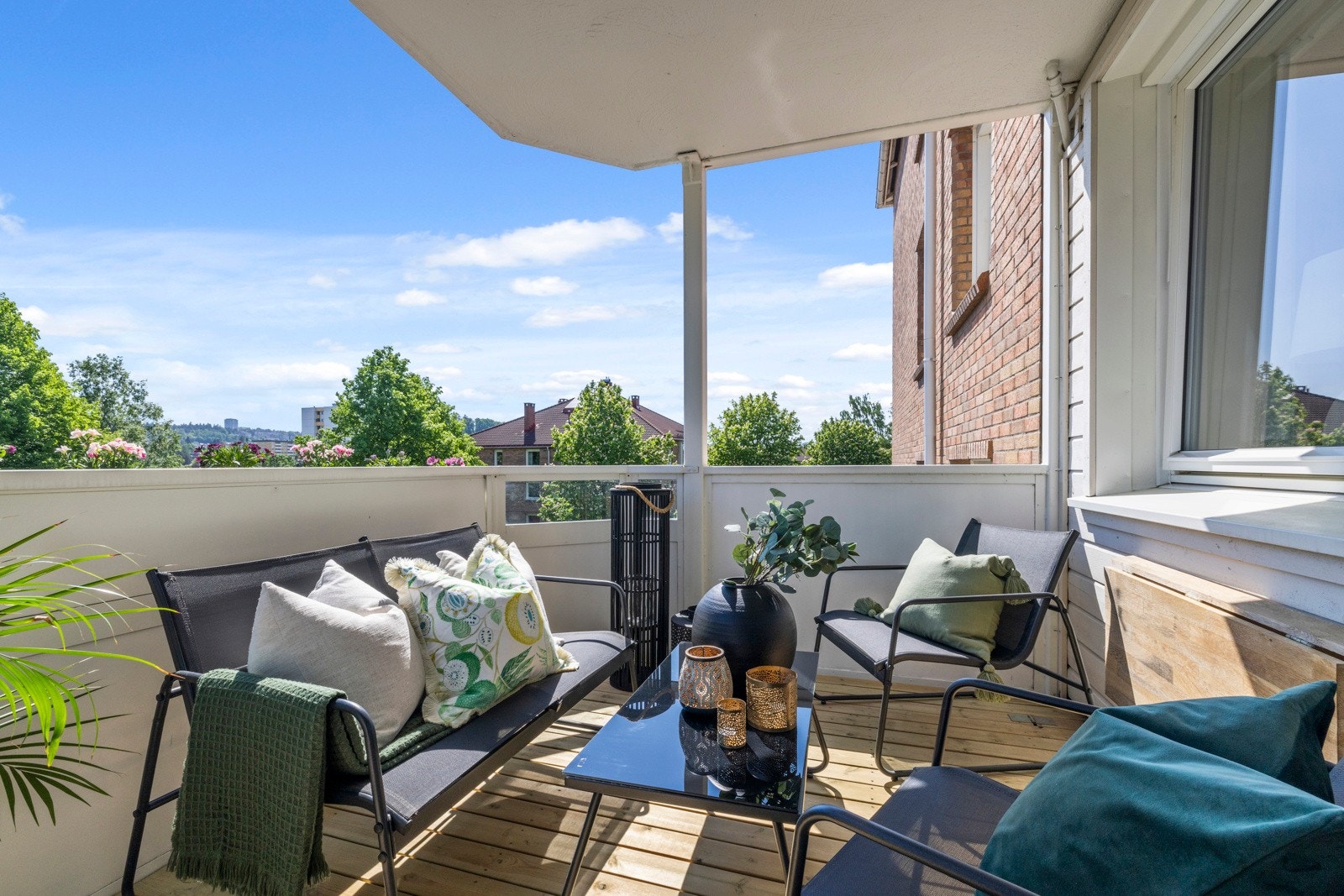 - Koselig balkong på ca 7 kvm - Galleribilde